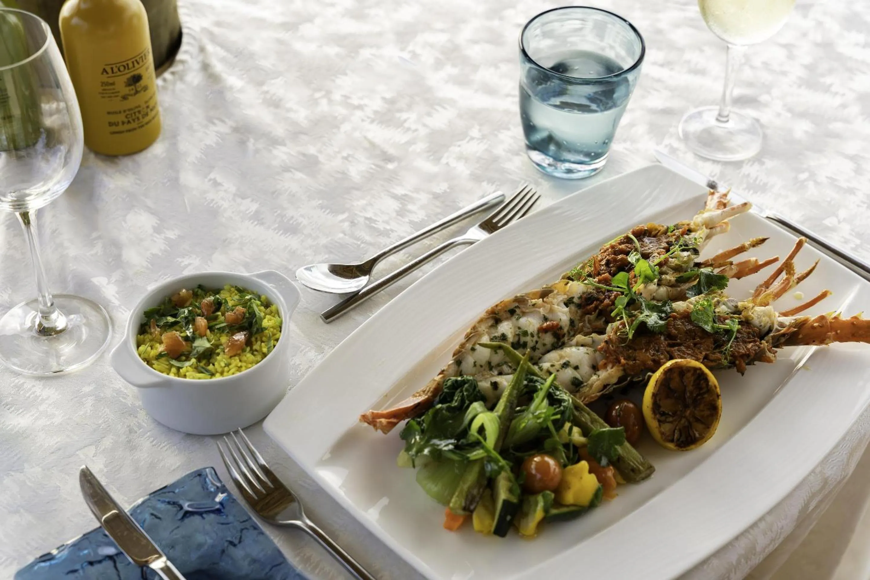 Restaurant/places to eat in Dinarobin Beachcomber Golf Resort & Spa