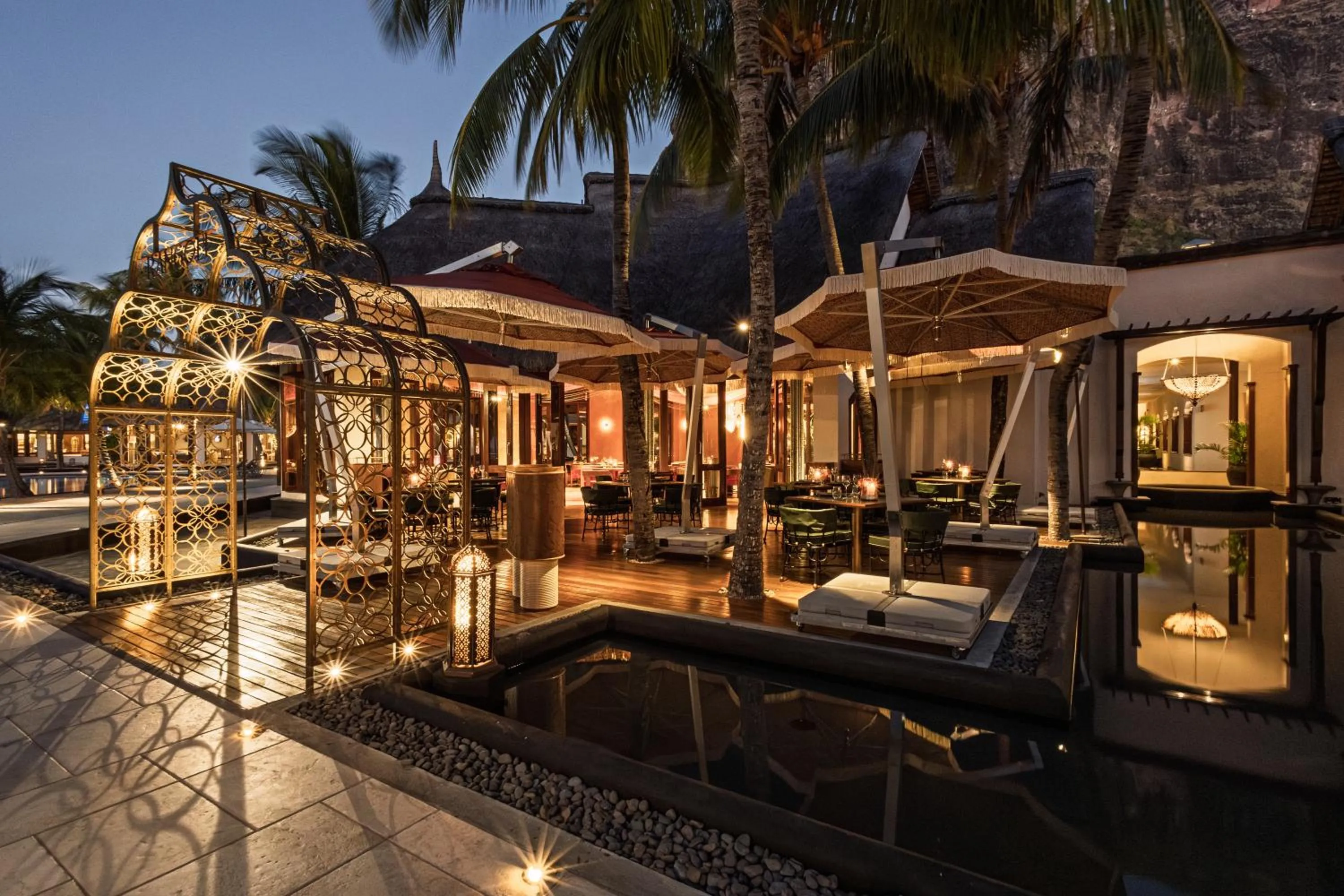 Restaurant/places to eat in Dinarobin Beachcomber Golf Resort & Spa