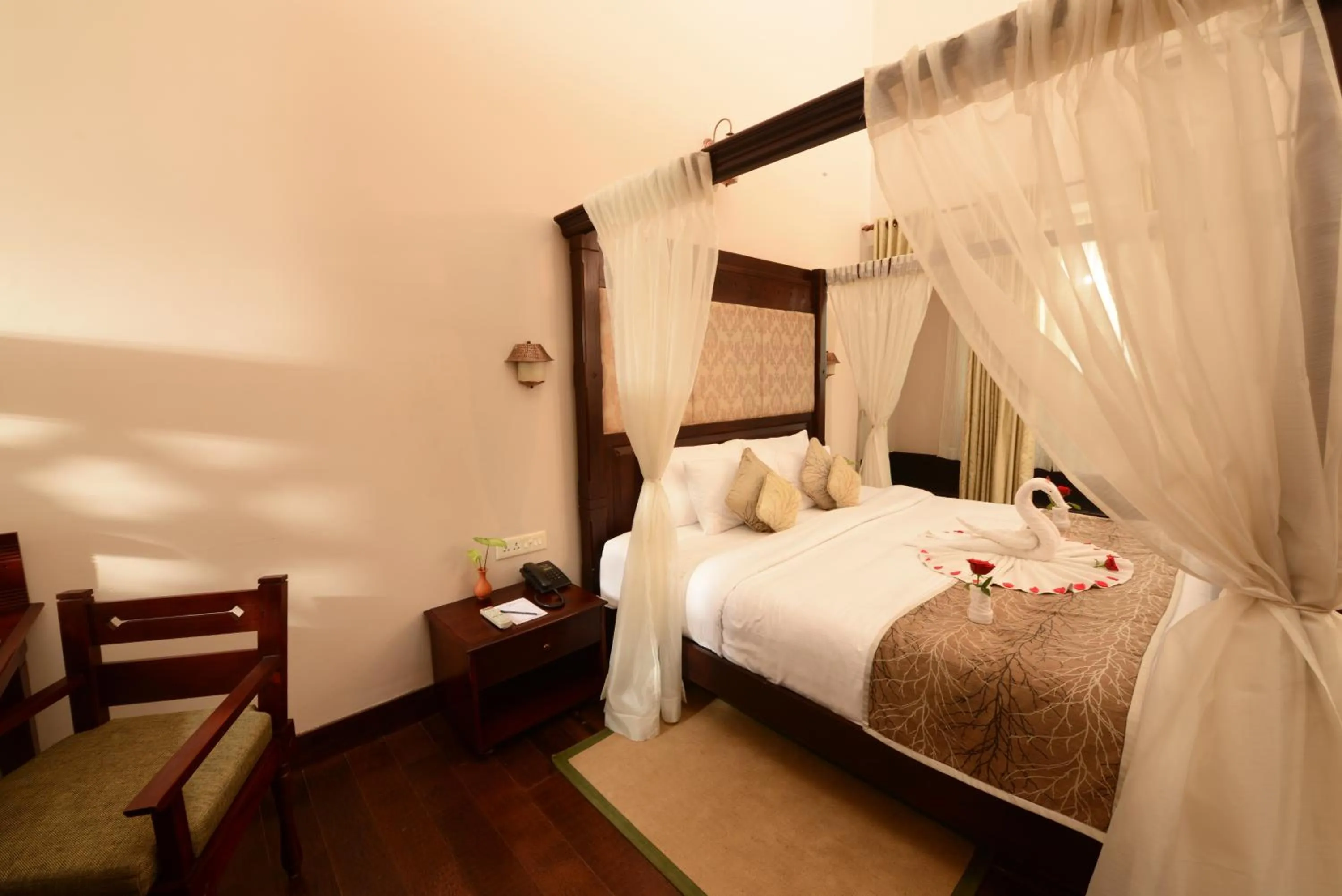 Bed in Greenwoods Resort, Thekkady