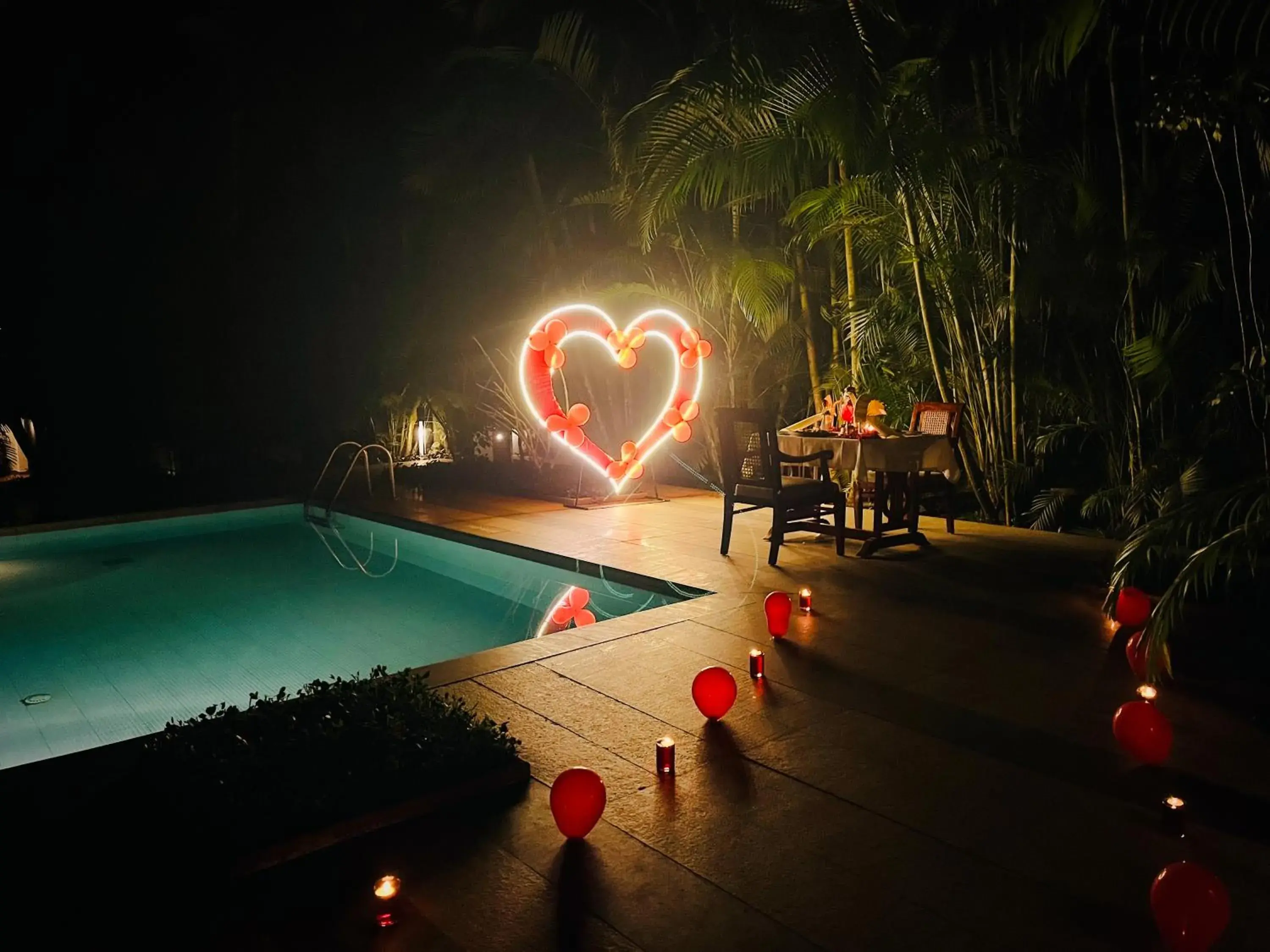 Swimming pool in Greenwoods Resort, Thekkady Swimming pool in Greenwoods Resort, Thekkady