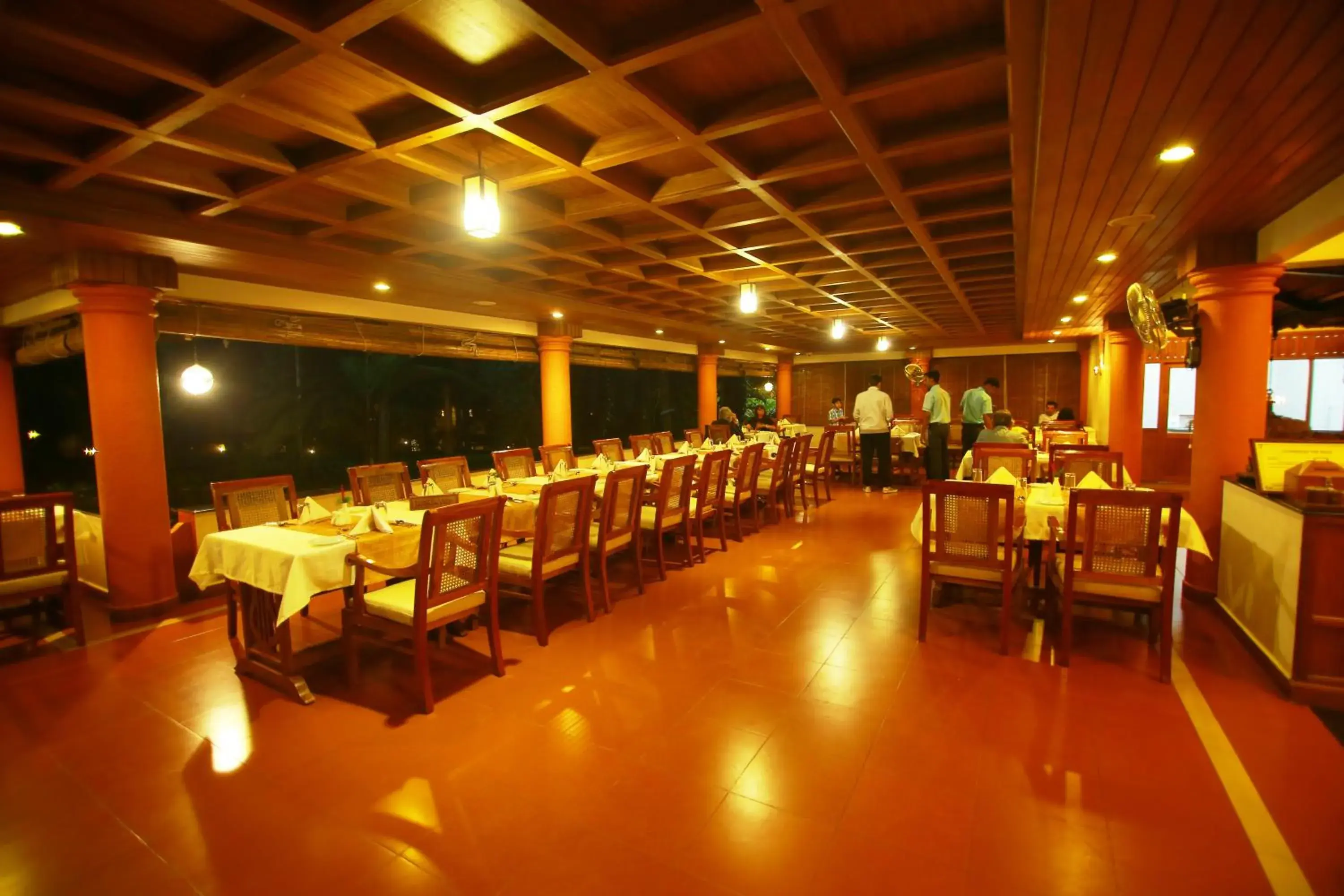Restaurant/places to eat in Greenwoods Resort, Thekkady Restaurant/places to eat in Greenwoods Resort, Thekkady