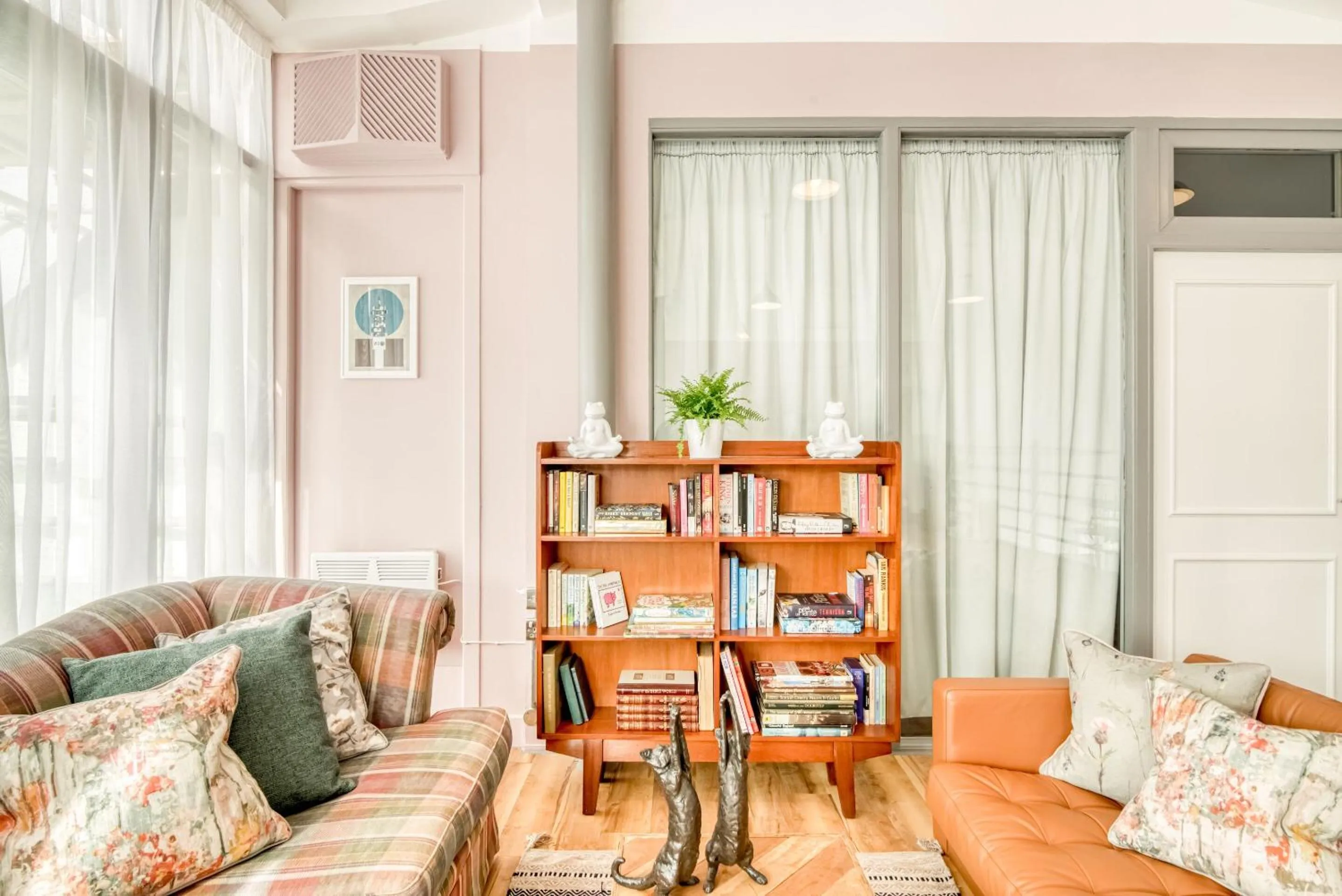 Communal lounge/ TV room in Malacuna Birmingham