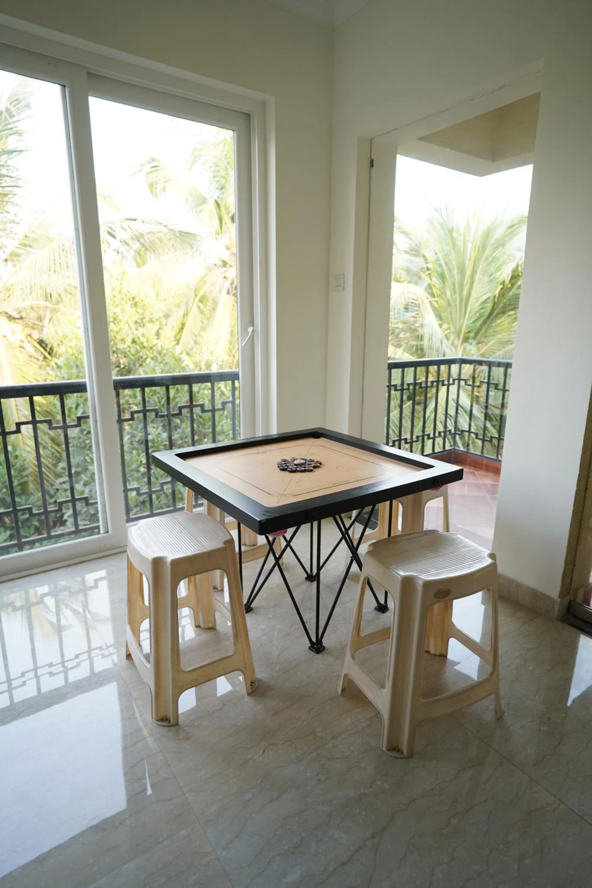 Game Room in Bellagio Rezidencia 1 BHK Service Apartments