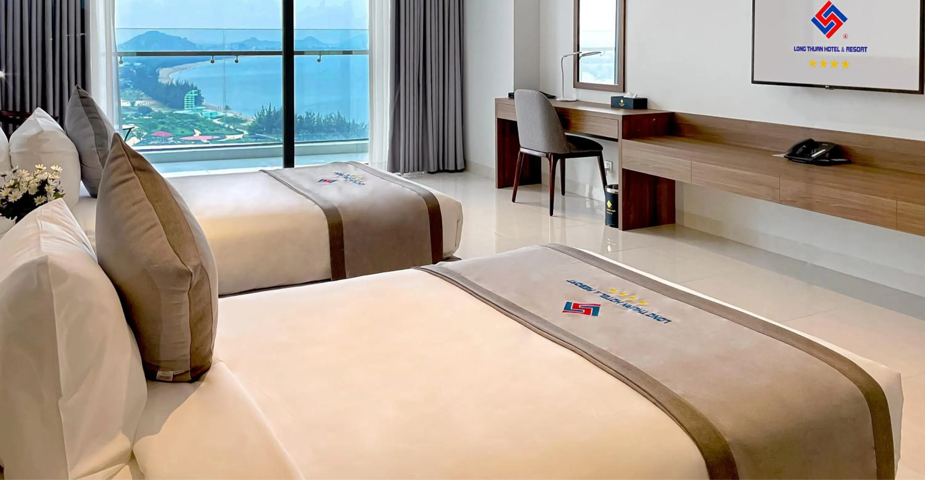 Bed in Long Thuan Hotel & Resort