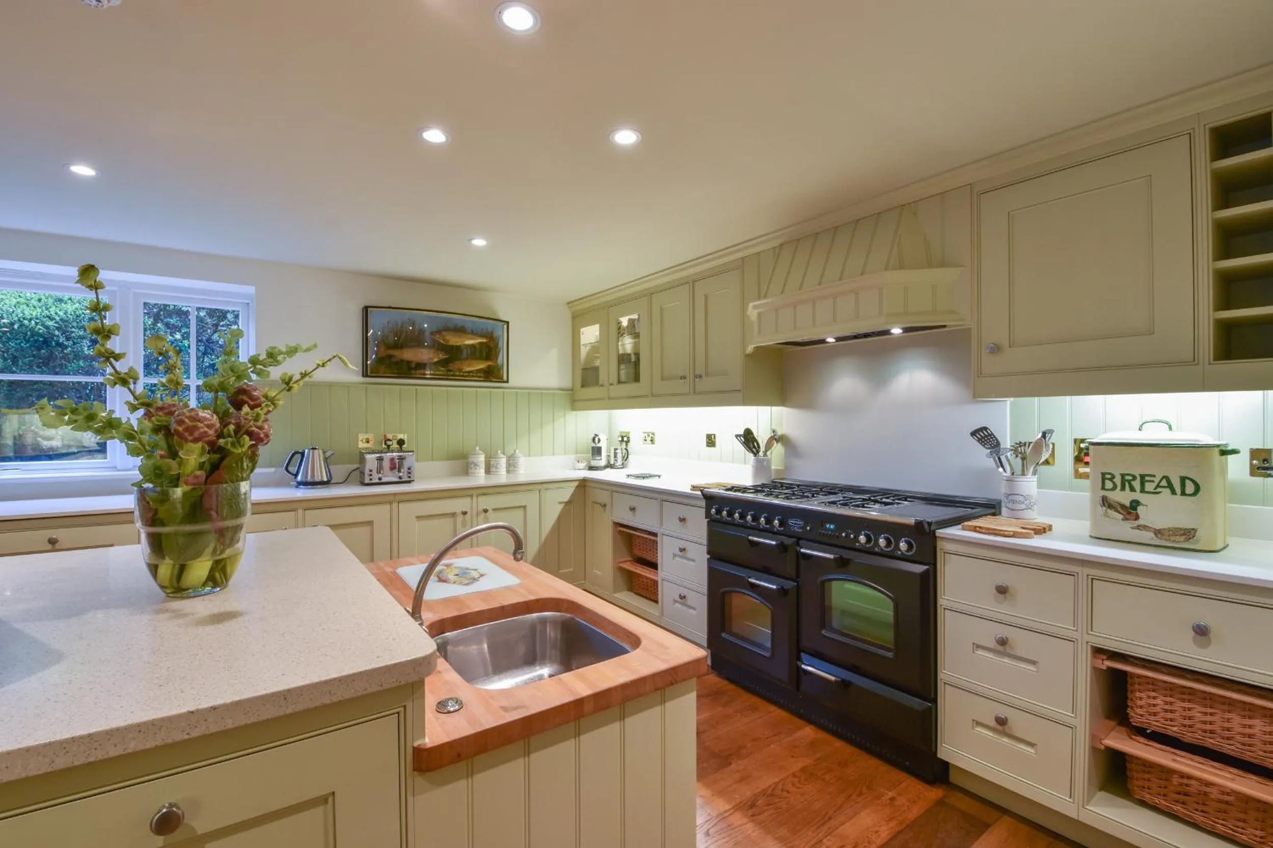 Property building in Elphinstone