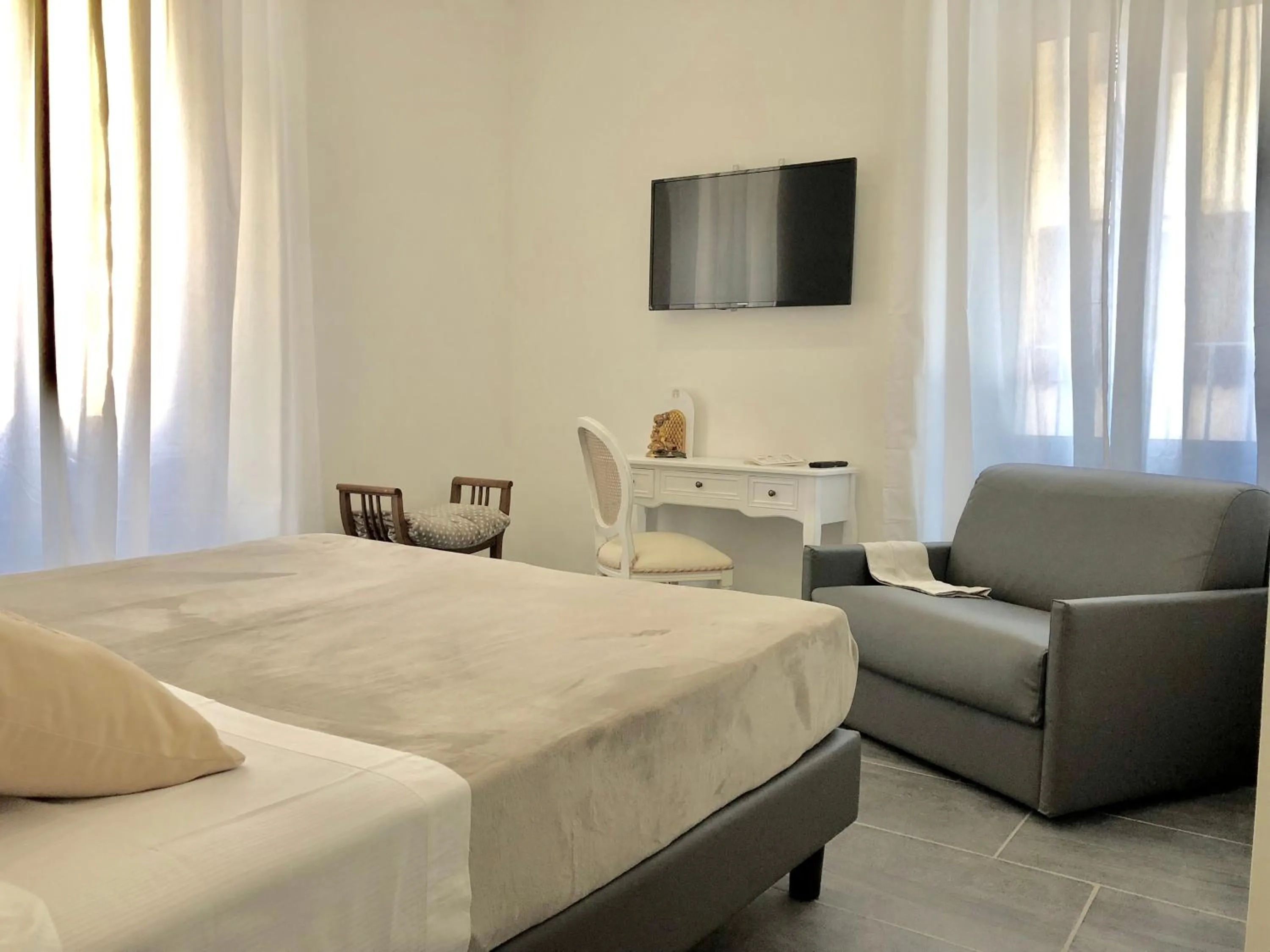 Bedroom, Bed in Art Atelier Borgo