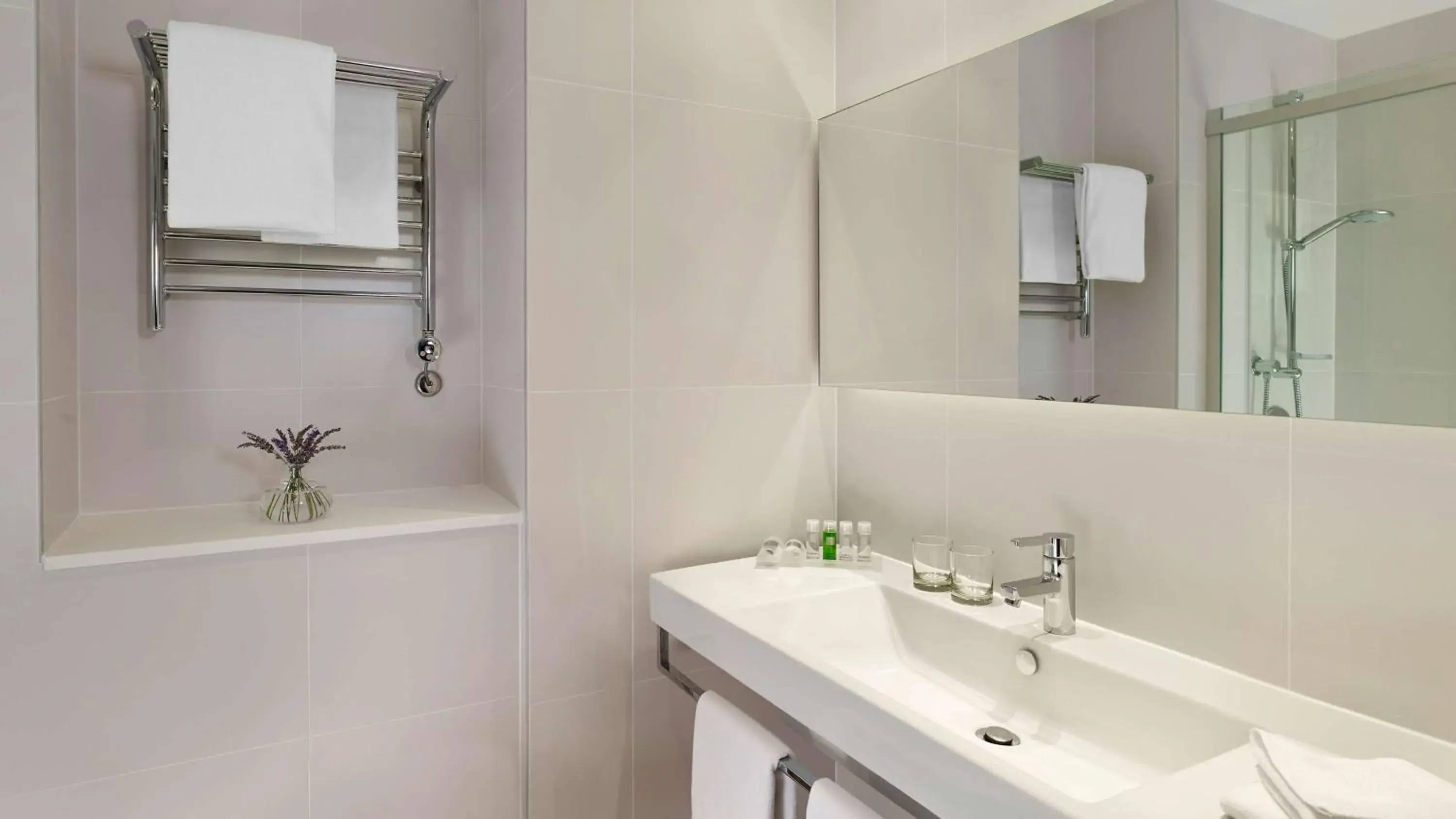 Standard Double or Twin Room in Park Plaza Histria Pula Standard Double or Twin Room in Park Plaza Histria Pula