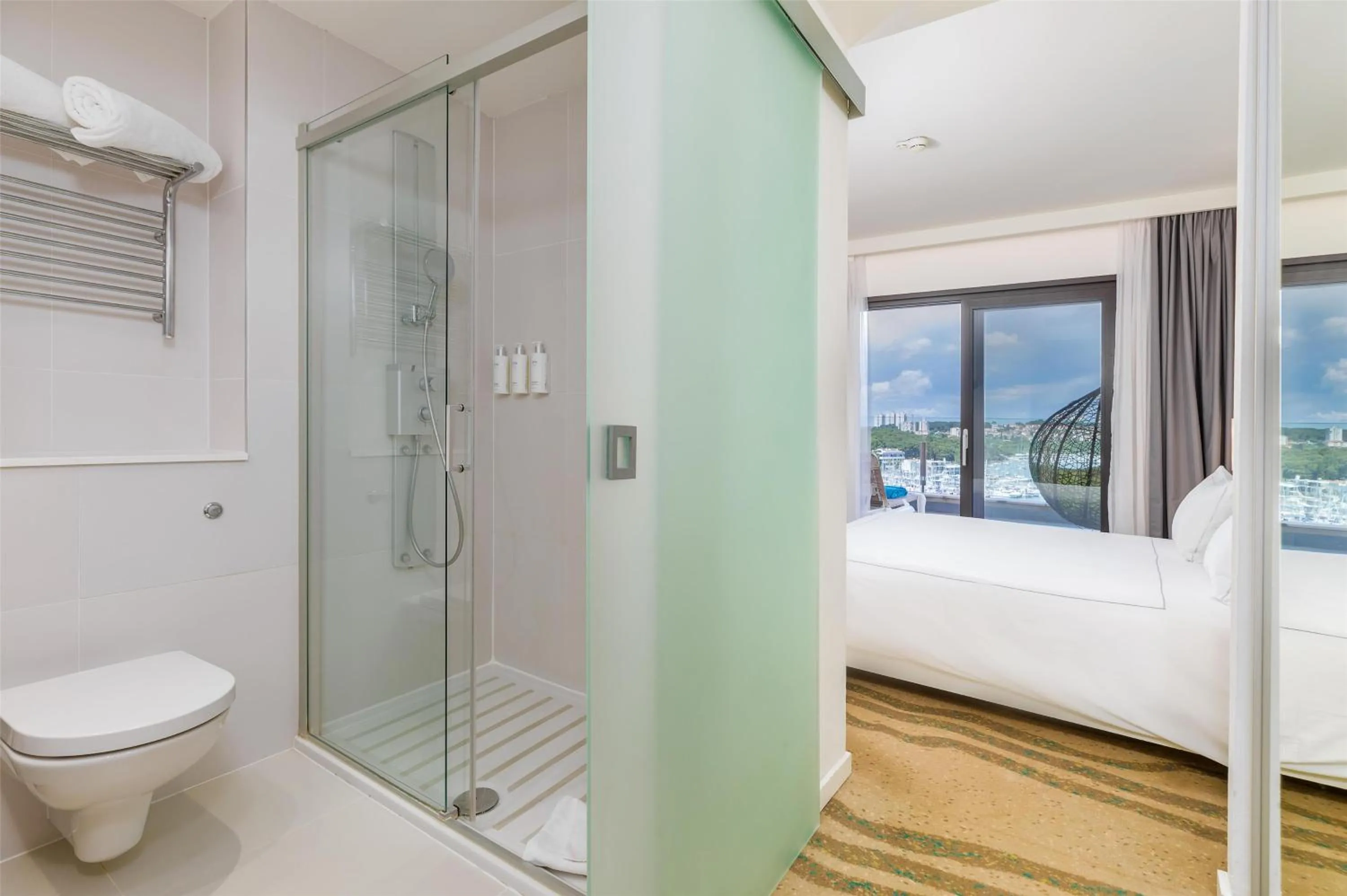 Photo of the whole room, Bed in Park Plaza Histria Pula