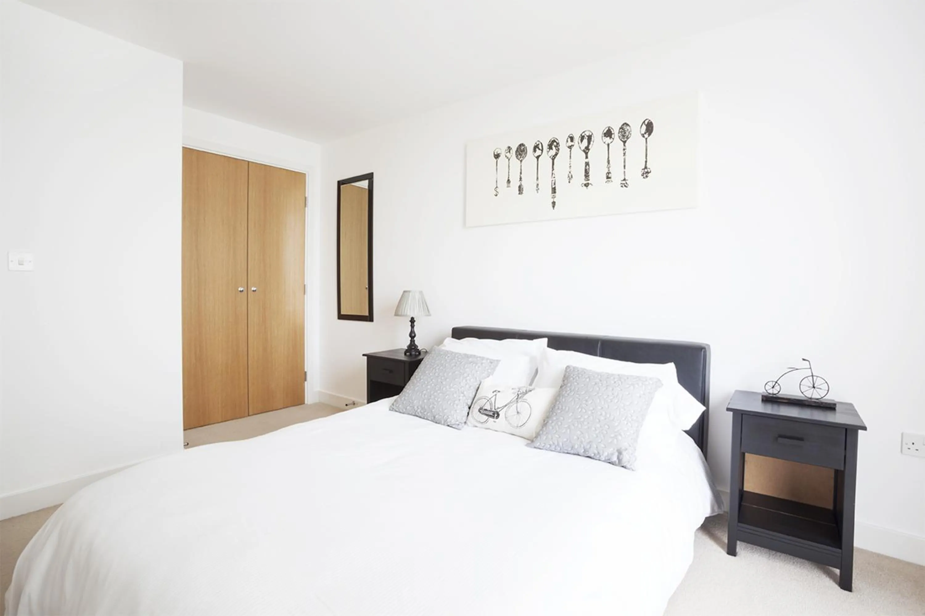 Bed in City Stay Apartments - Vizion