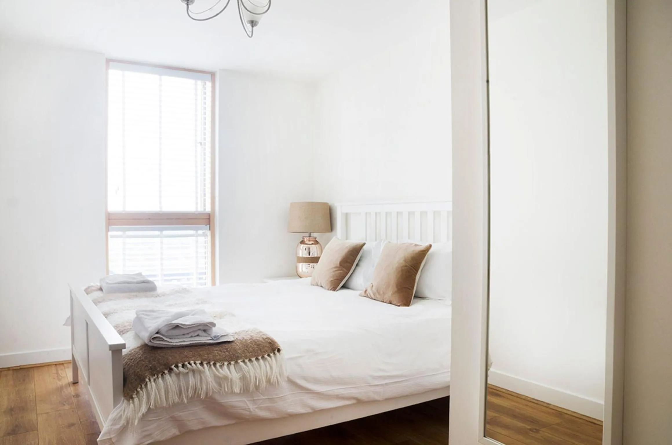 Bed in City Stay Apartments - Vizion