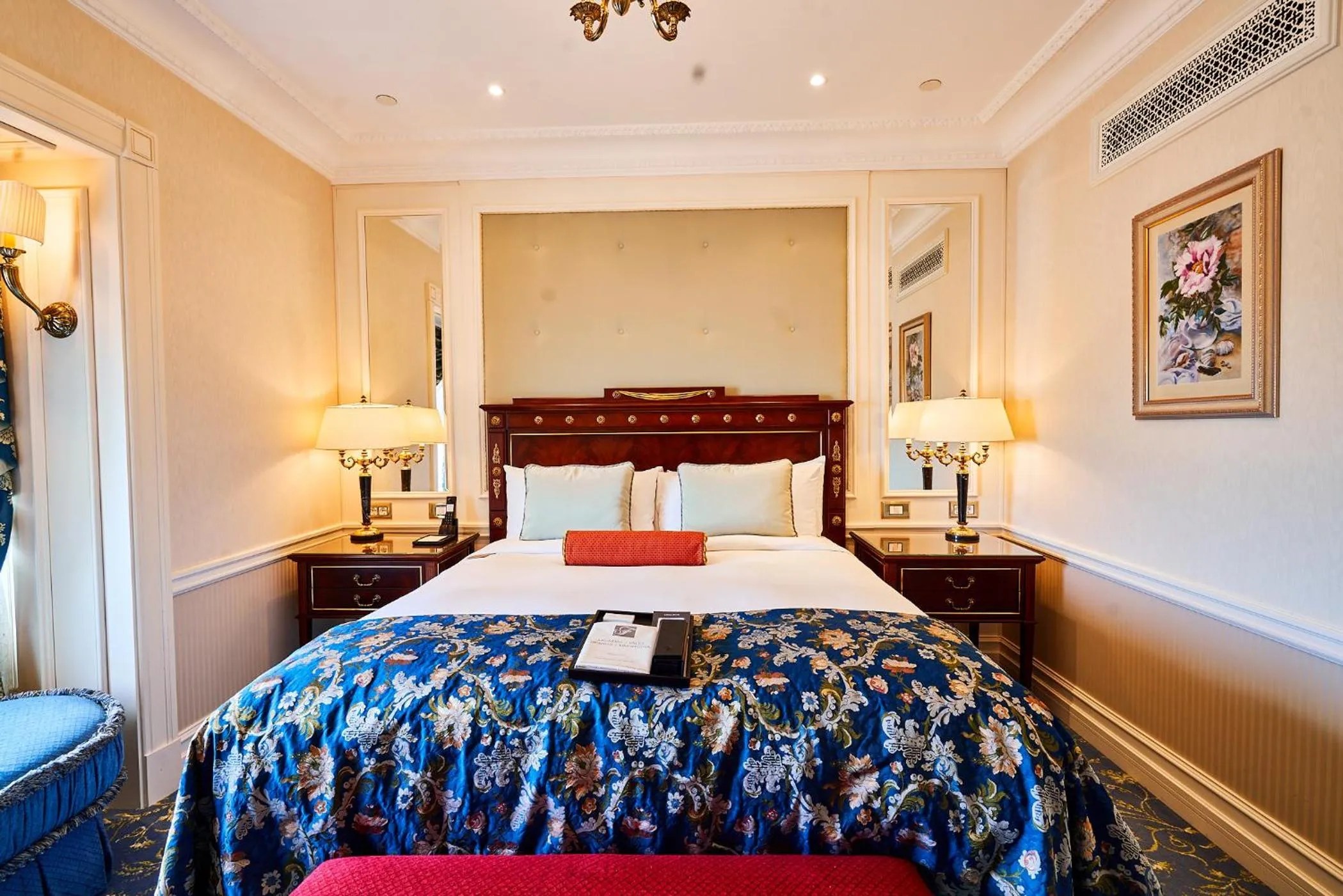 Bedroom, Bed in Fairmont Grand Hotel Kyiv