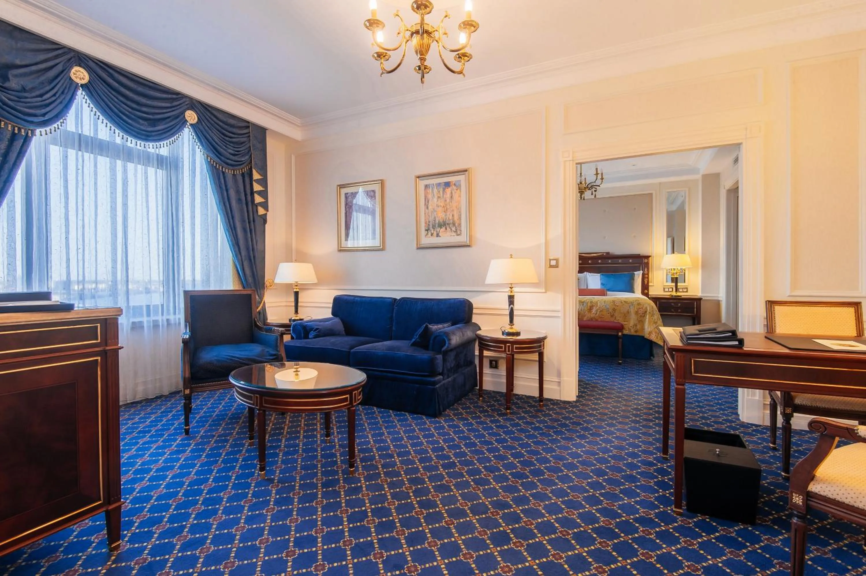 Living room in Fairmont Grand Hotel Kyiv