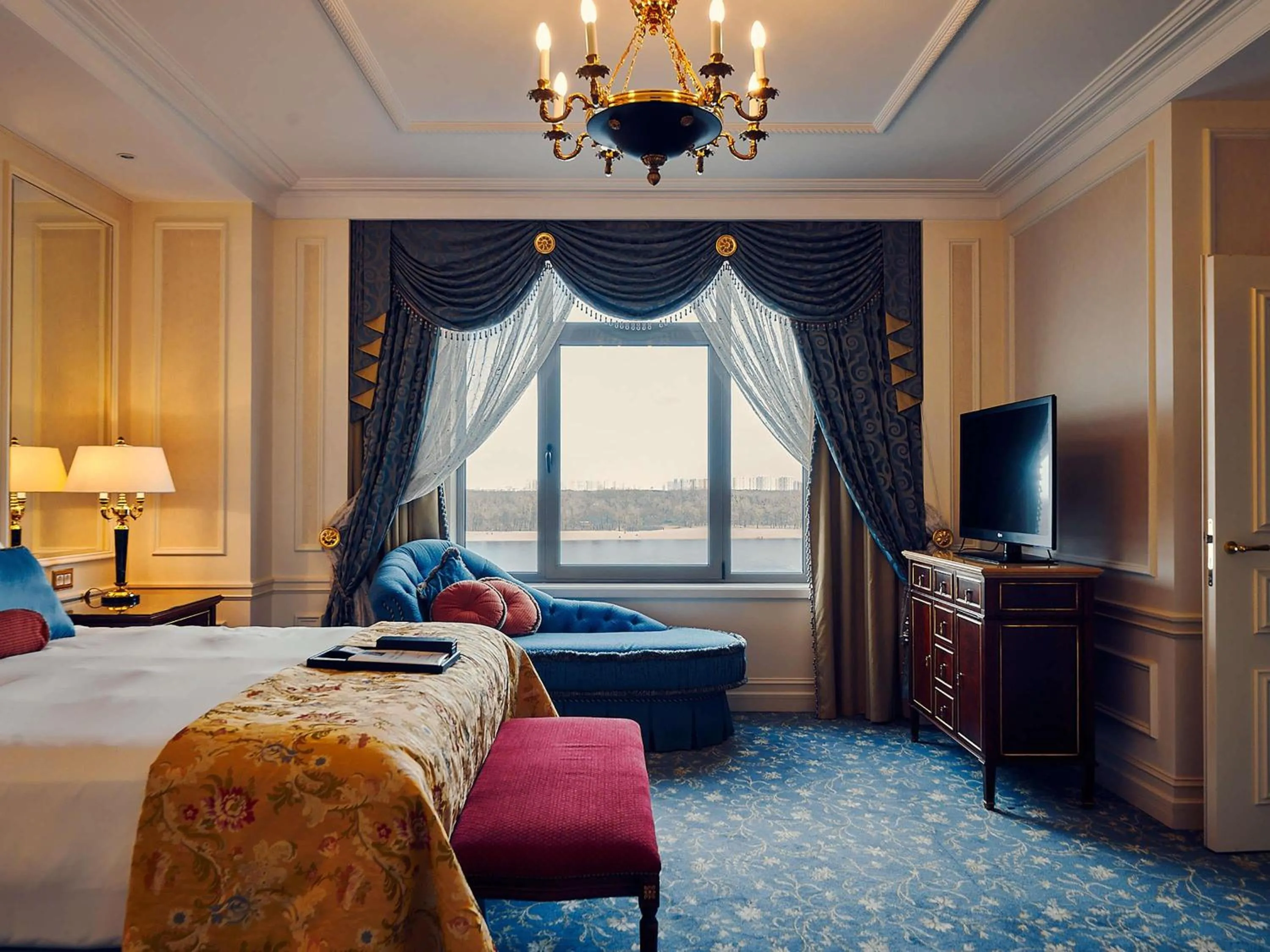 Bedroom, Bed in Fairmont Grand Hotel Kyiv