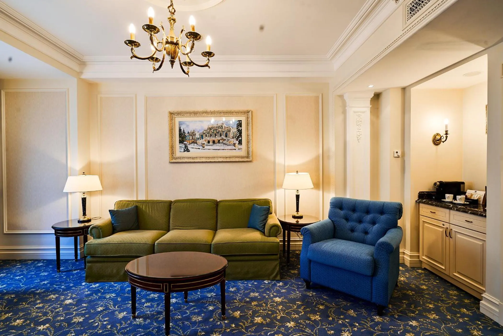 Living room in Fairmont Grand Hotel Kyiv