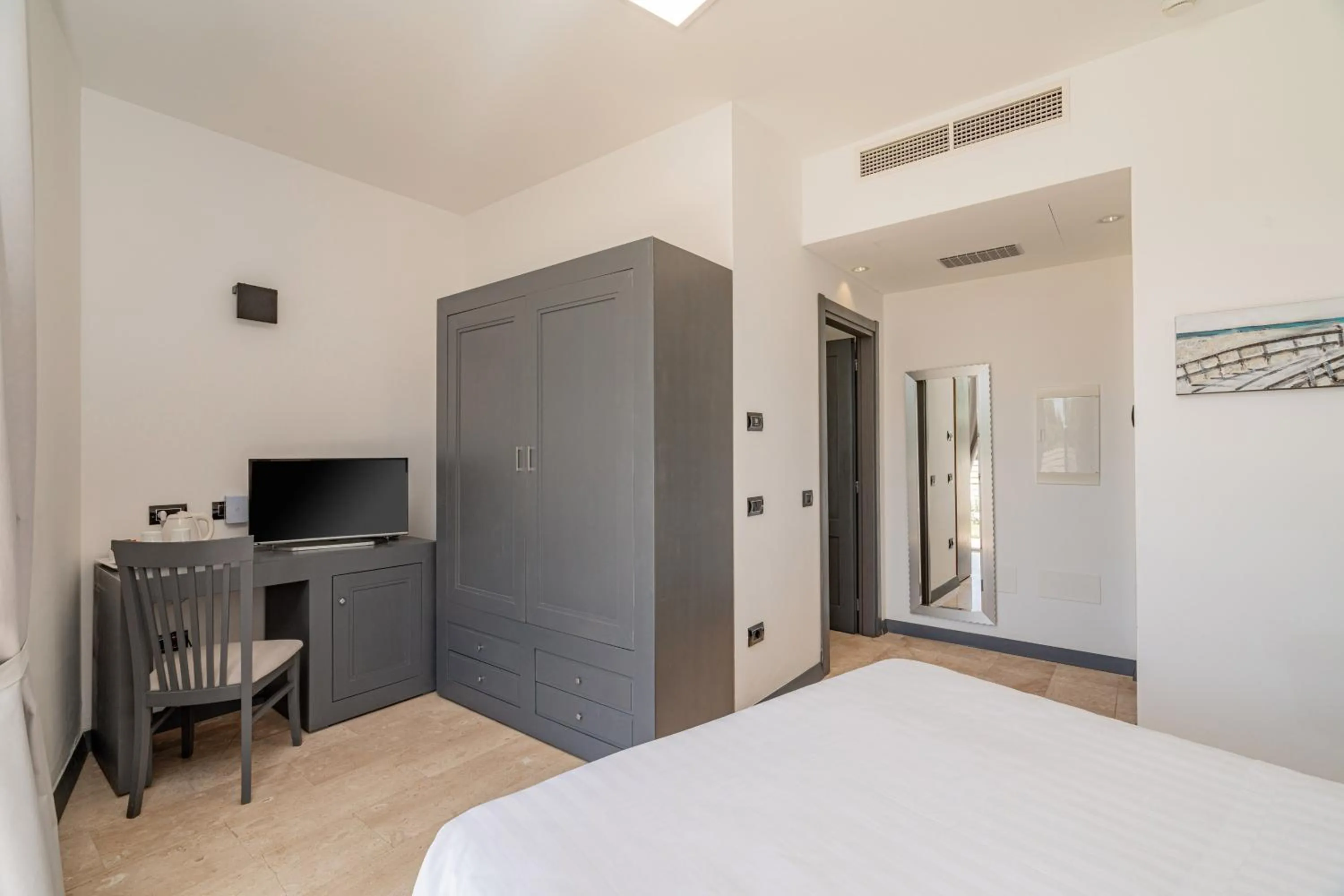 Decorative detail, Bed in Bellevue Sardinia Resort Affiliated by Meliá