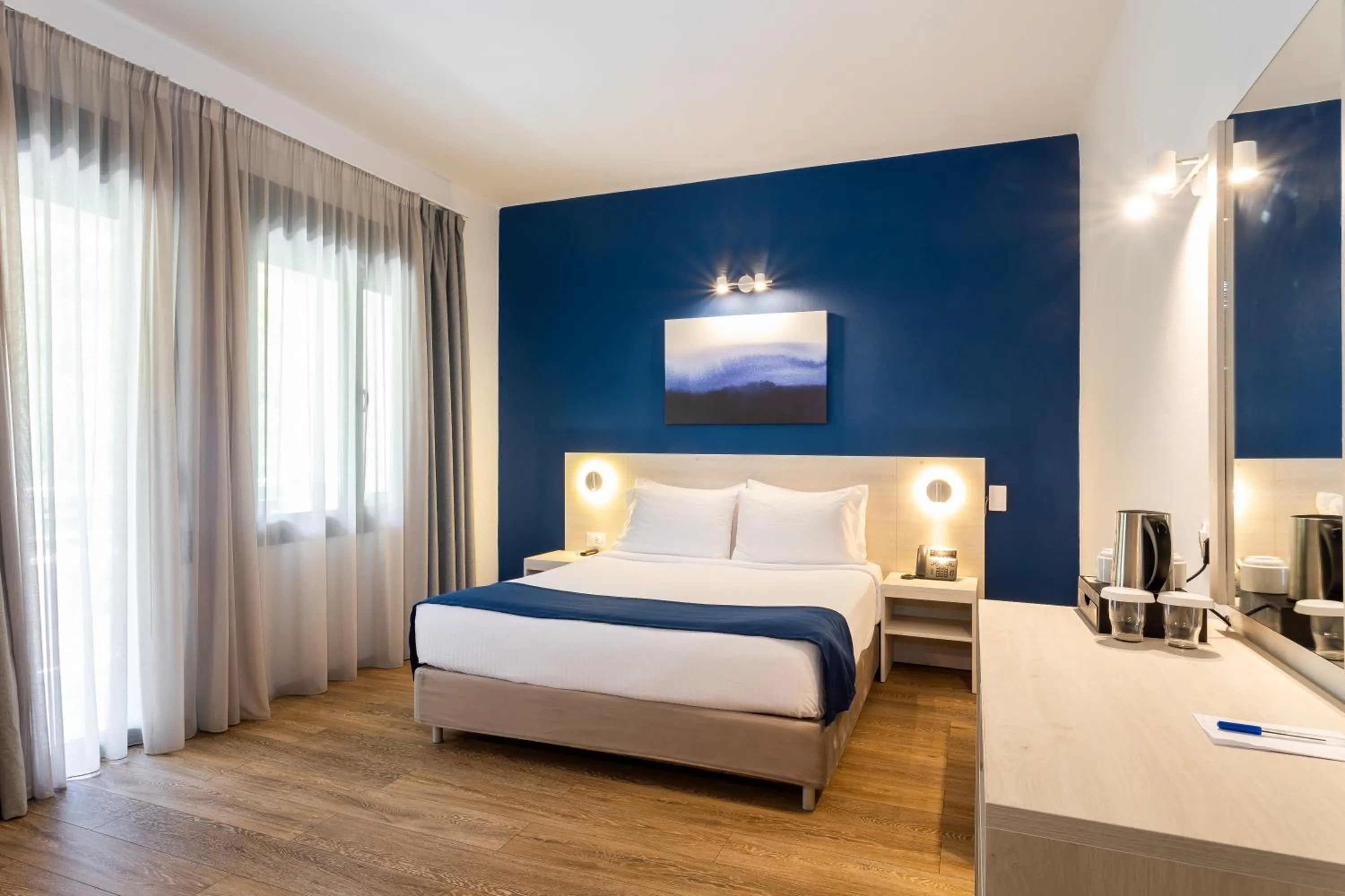 Photo of the whole room, Bed in Azul Eco Hotel