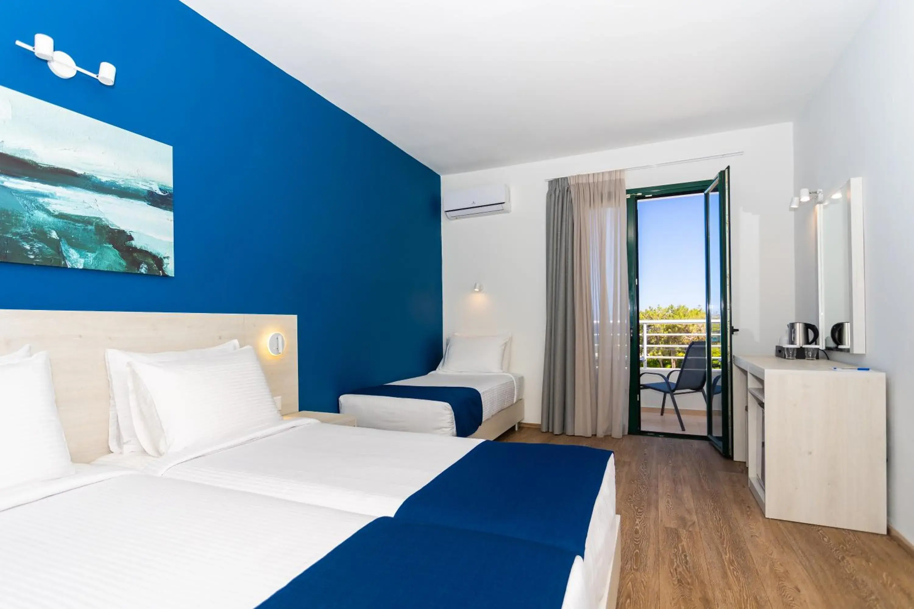 Photo of the whole room, Bed in Azul Eco Hotel Photo of the whole room, Bed in Azul Eco Hotel