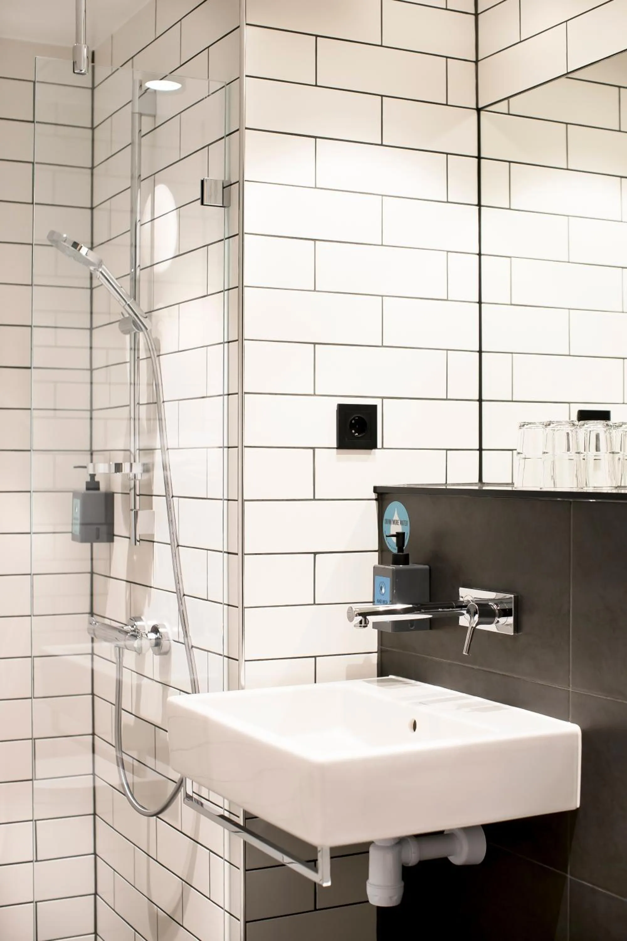 Shower in Comfort Hotel Kista