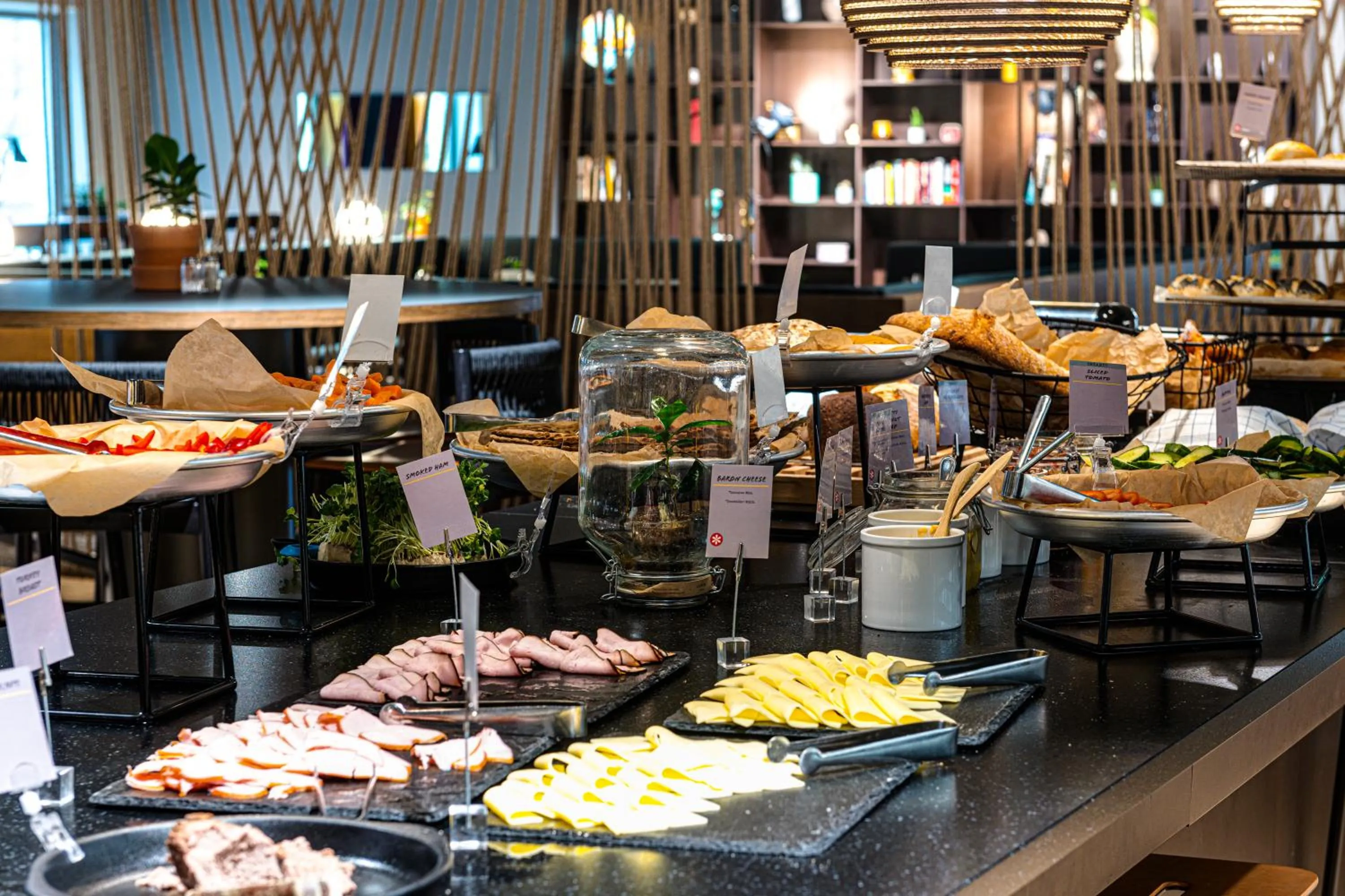 Breakfast in Comfort Hotel Kista