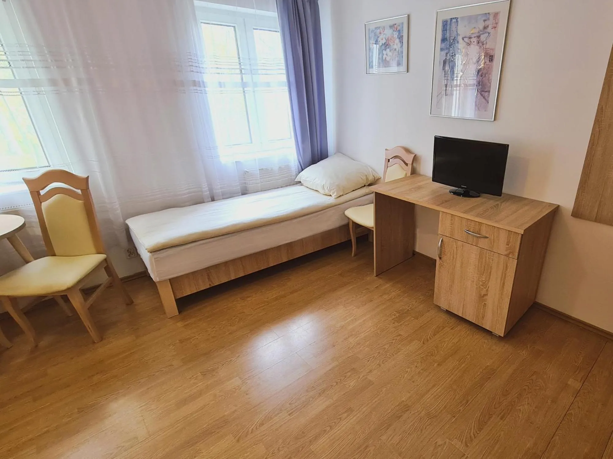 Photo of the whole room, Bed in Stokrotka Natura Tour