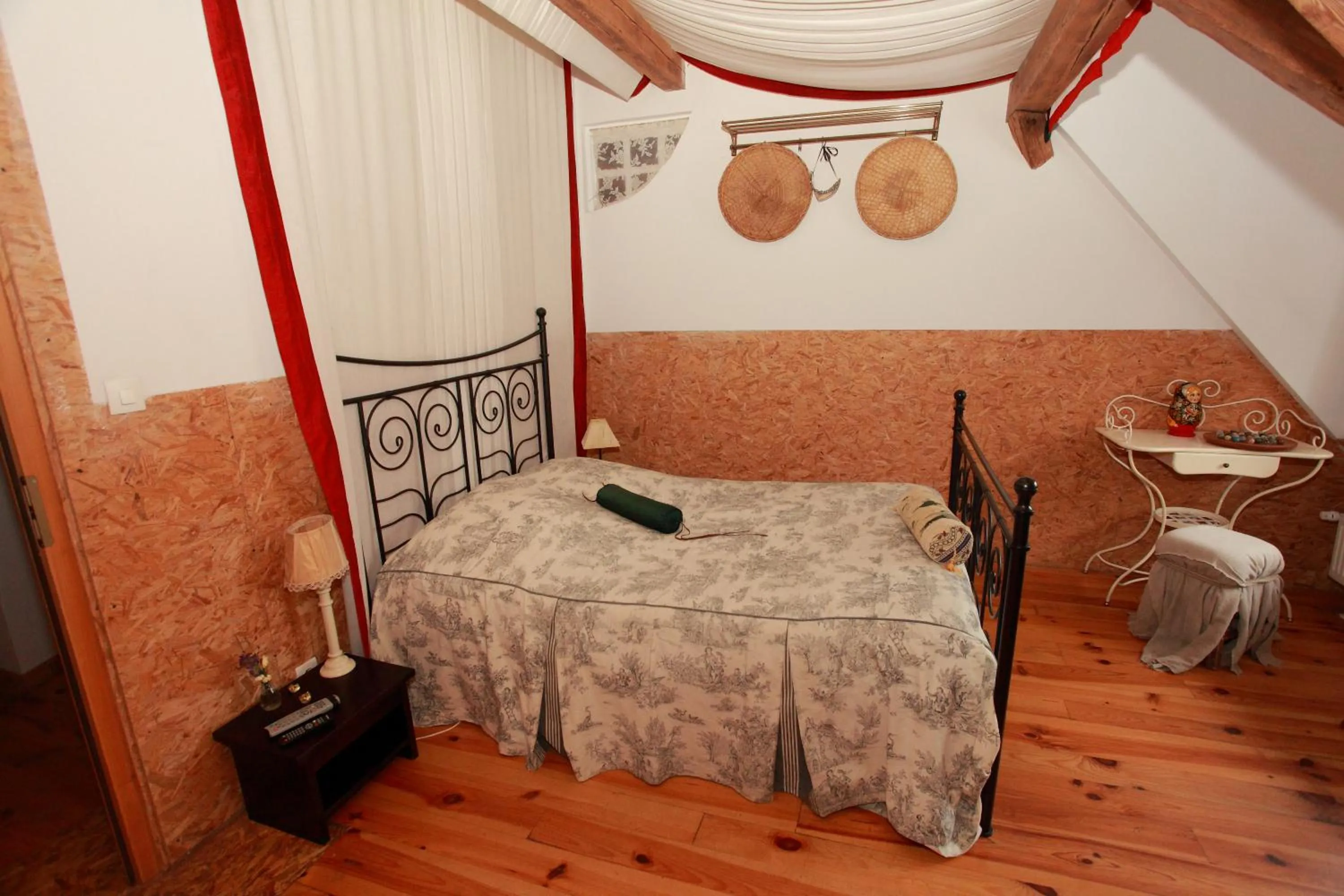 Bed in Chambre d'hôtes du Moulin de Landonvillers