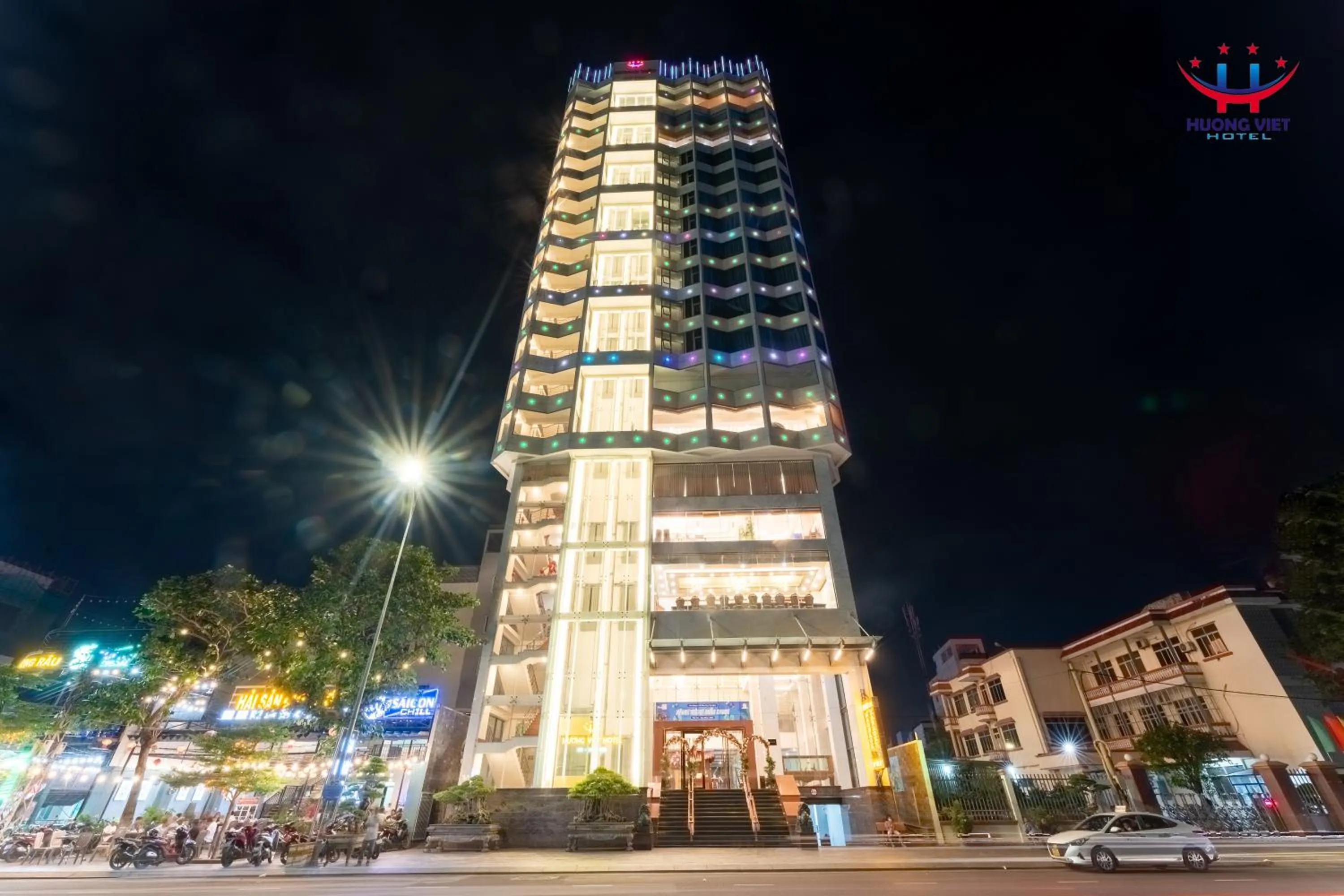 Property building in Huong Viet Hotel Quy Nhon - Beachfront