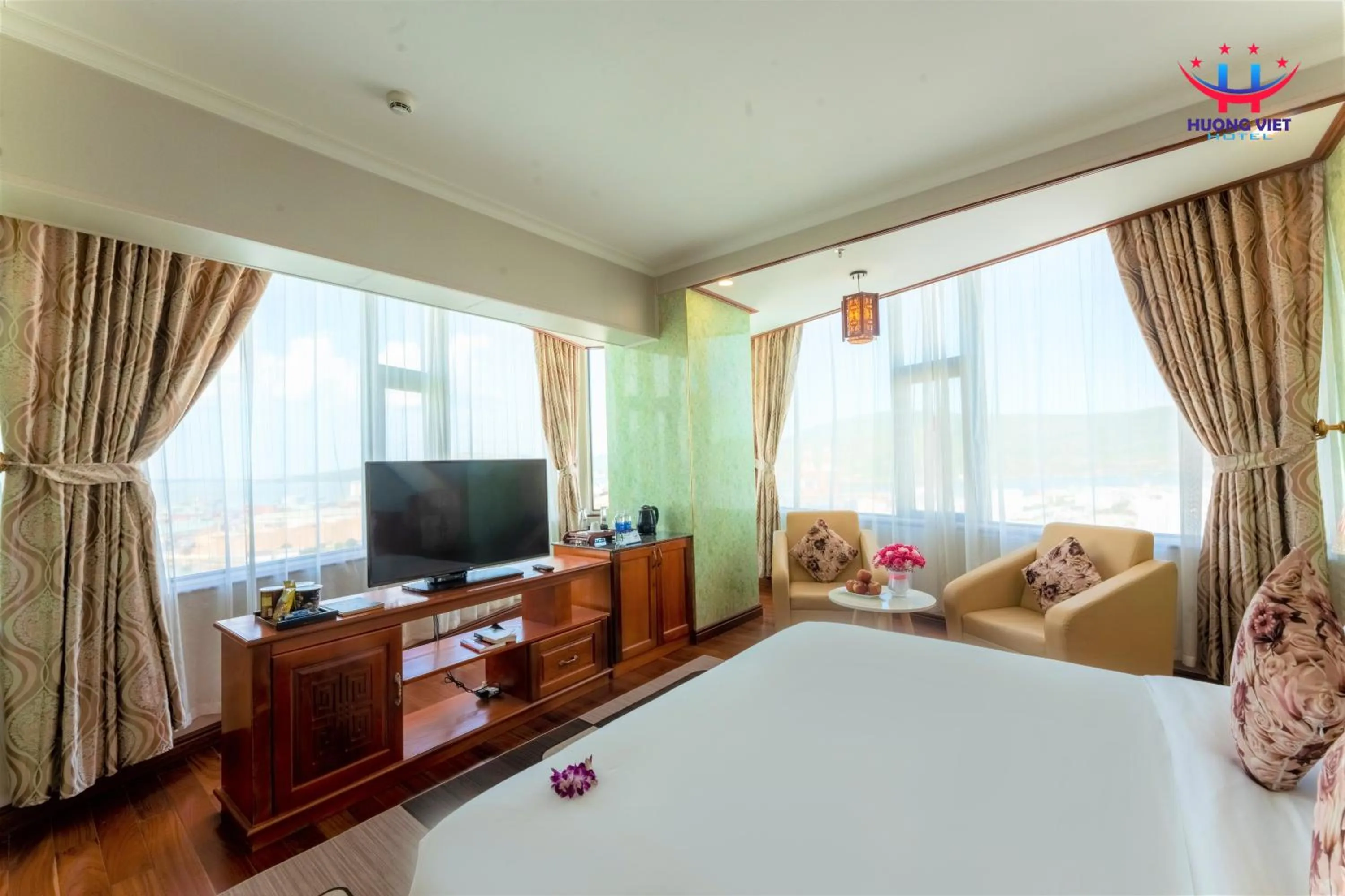 hair dresser, Bed in Huong Viet Hotel Quy Nhon - Beachfront