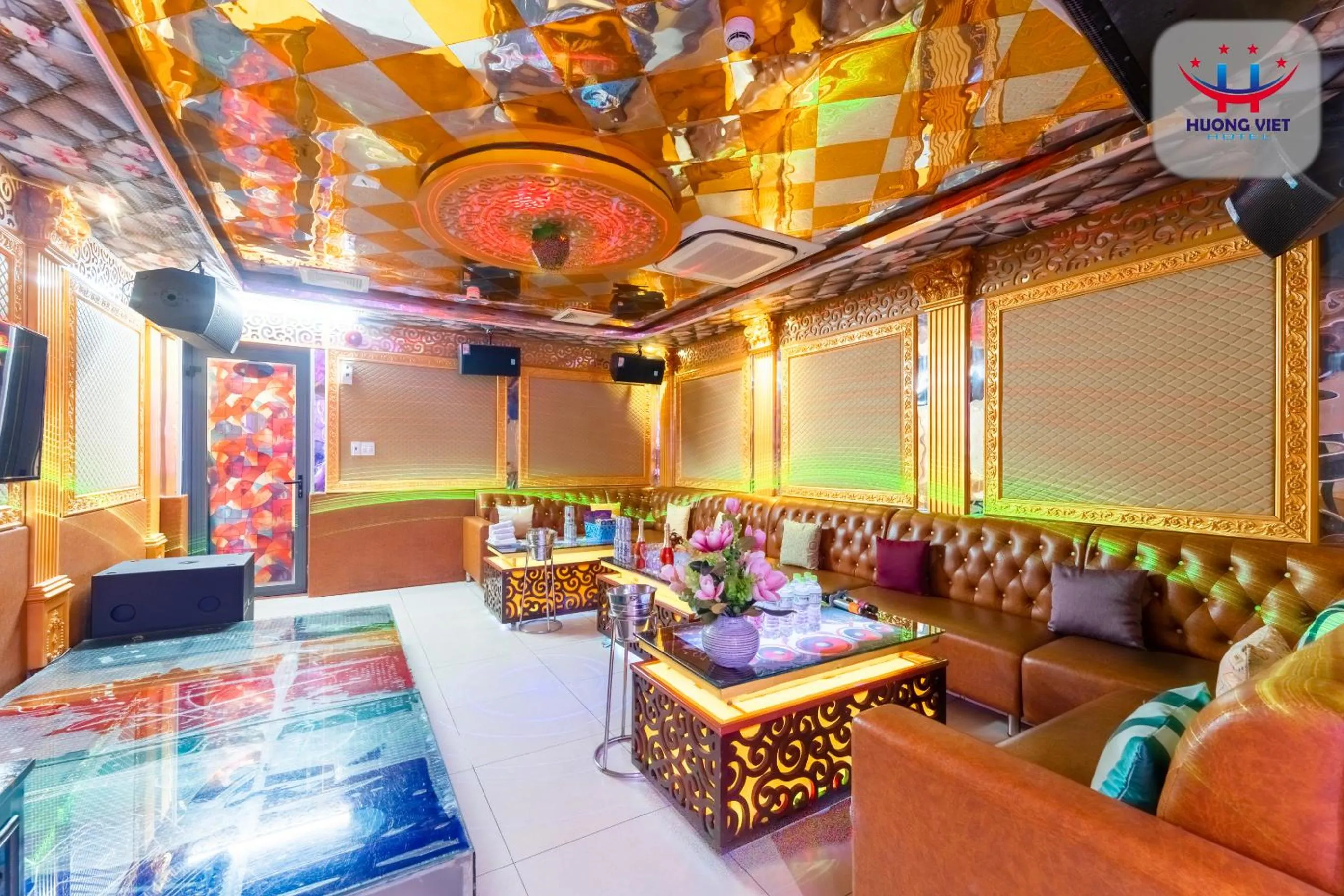 Karaoke in Huong Viet Hotel Quy Nhon - Beachfront