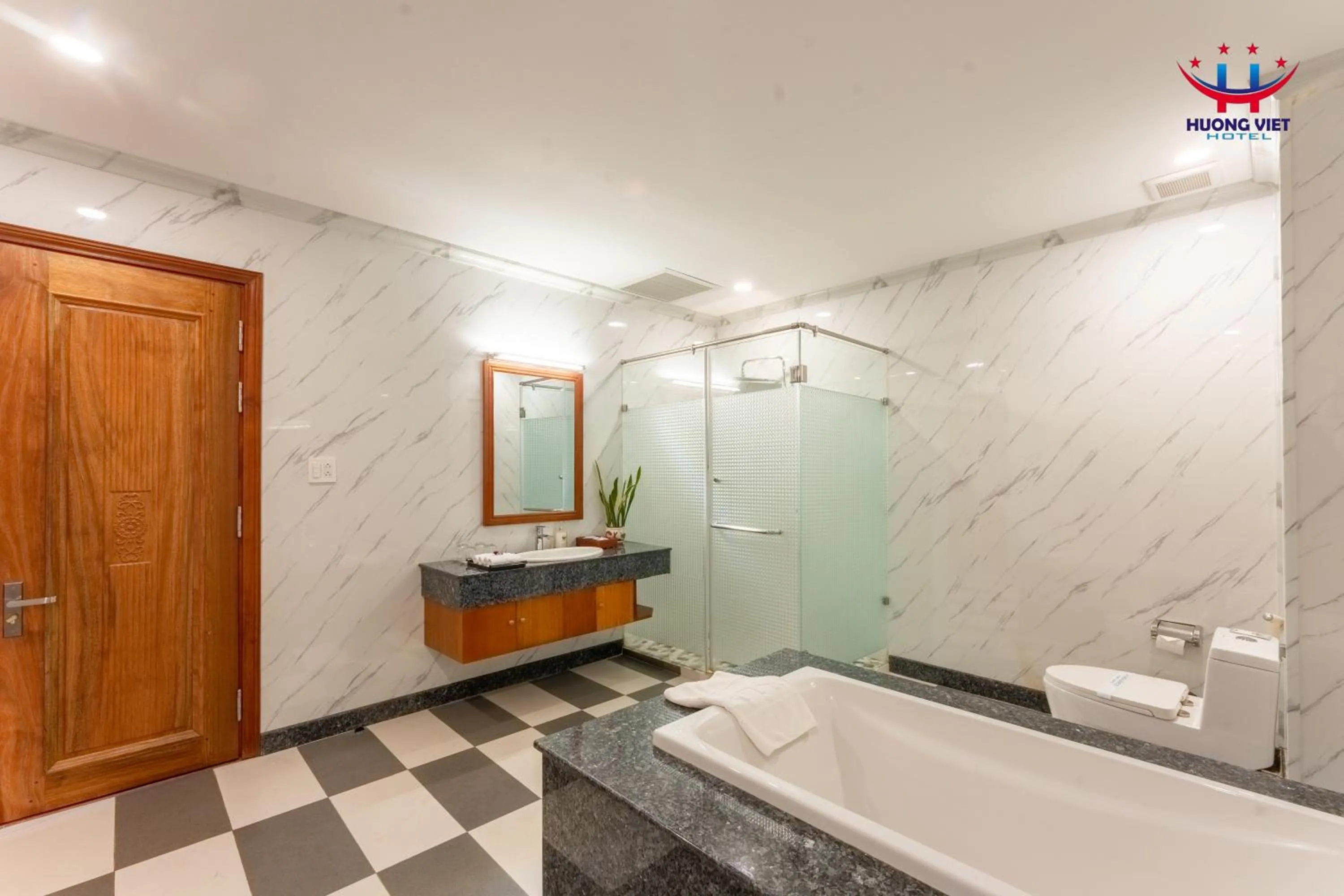 Bathroom in Huong Viet Hotel Quy Nhon - Beachfront