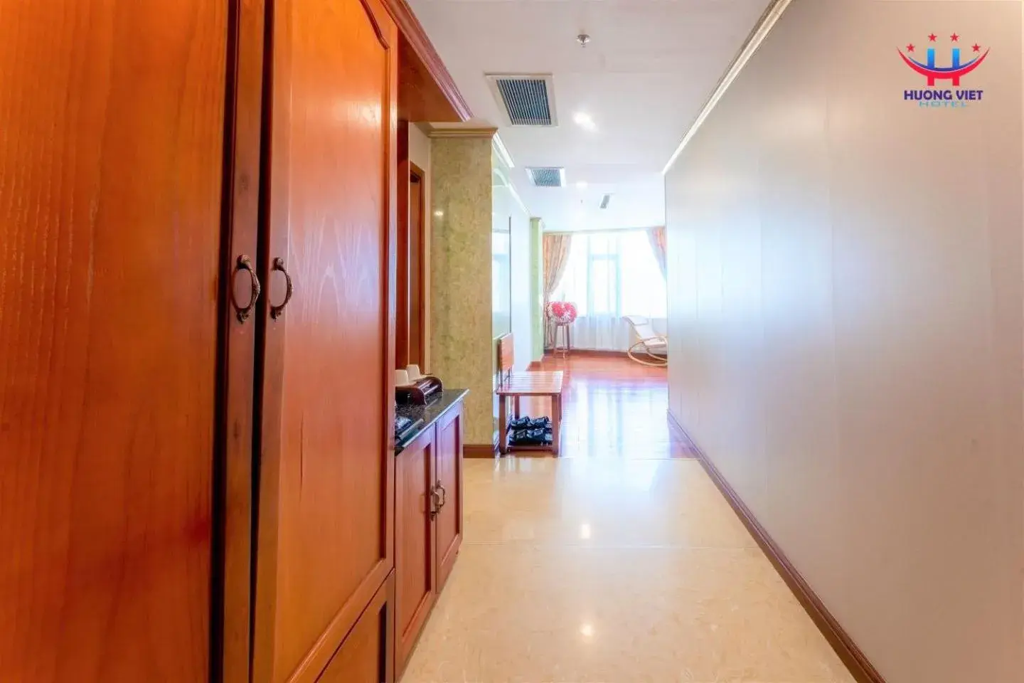 Facade/entrance in Huong Viet Hotel Quy Nhon - Beachfront Facade/entrance in Huong Viet Hotel Quy Nhon - Beachfront