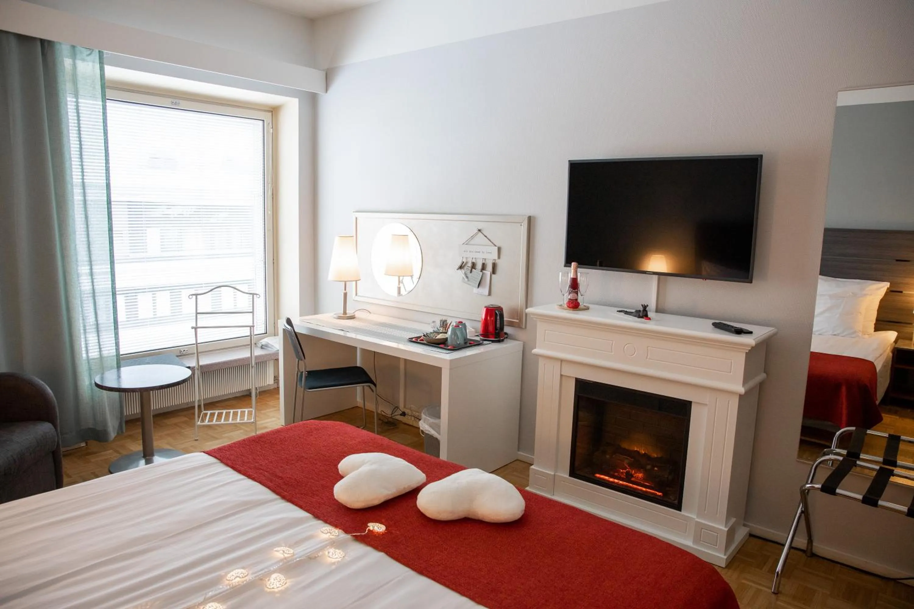 TV and multimedia, Bed in Hotel Kokkola