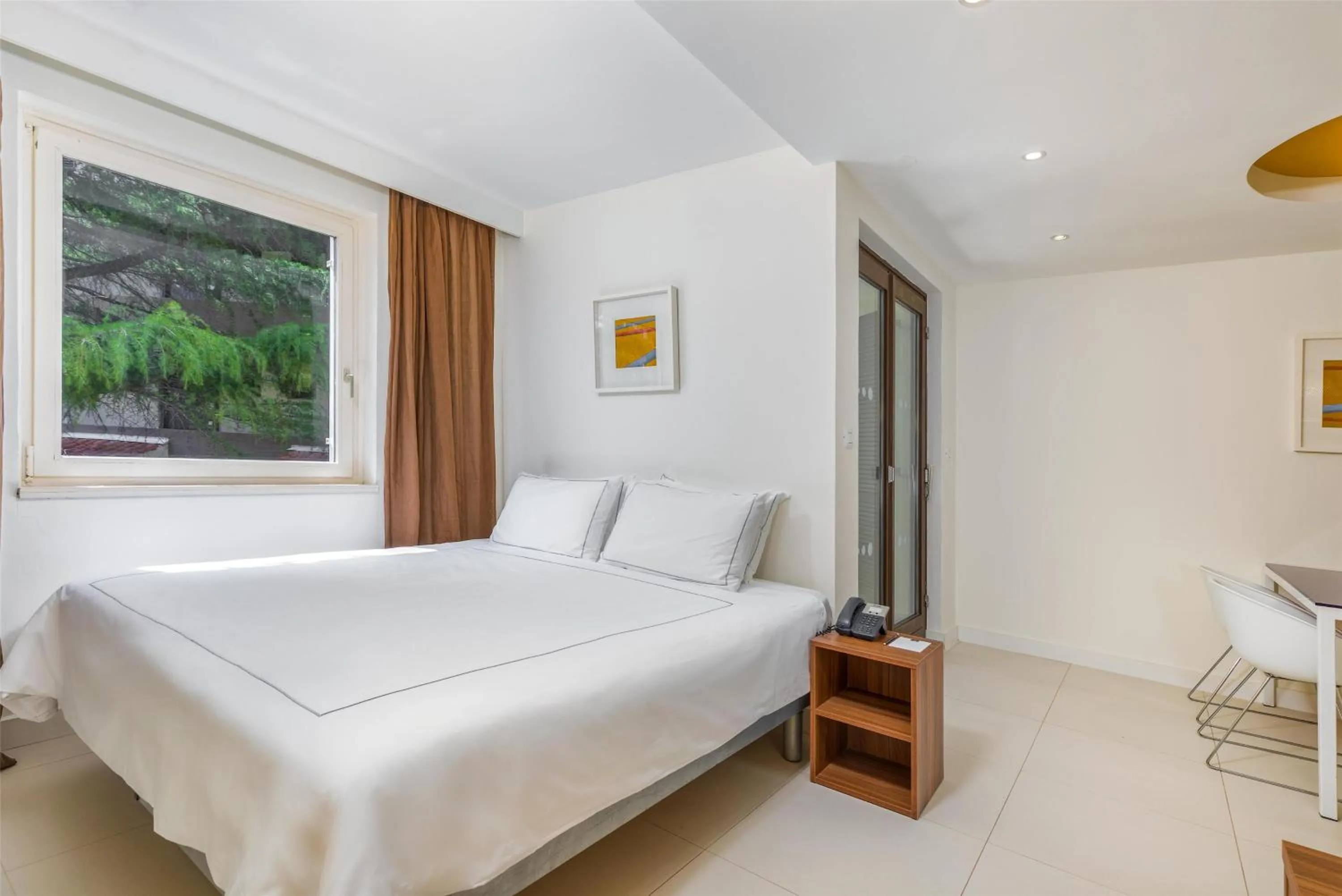 Photo of the whole room, Bed in Park Plaza Verudela Pula