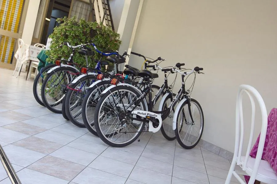 Cycling in Hotel Pigalle