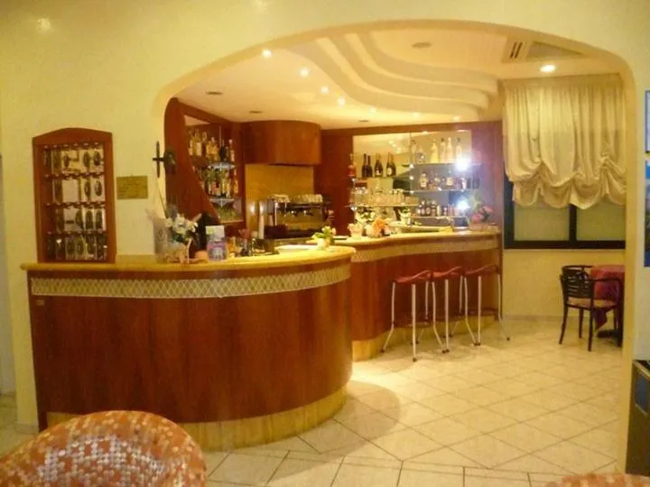 Lounge or bar in Hotel Pigalle