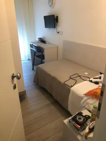 Bedroom in Hotel Pigalle