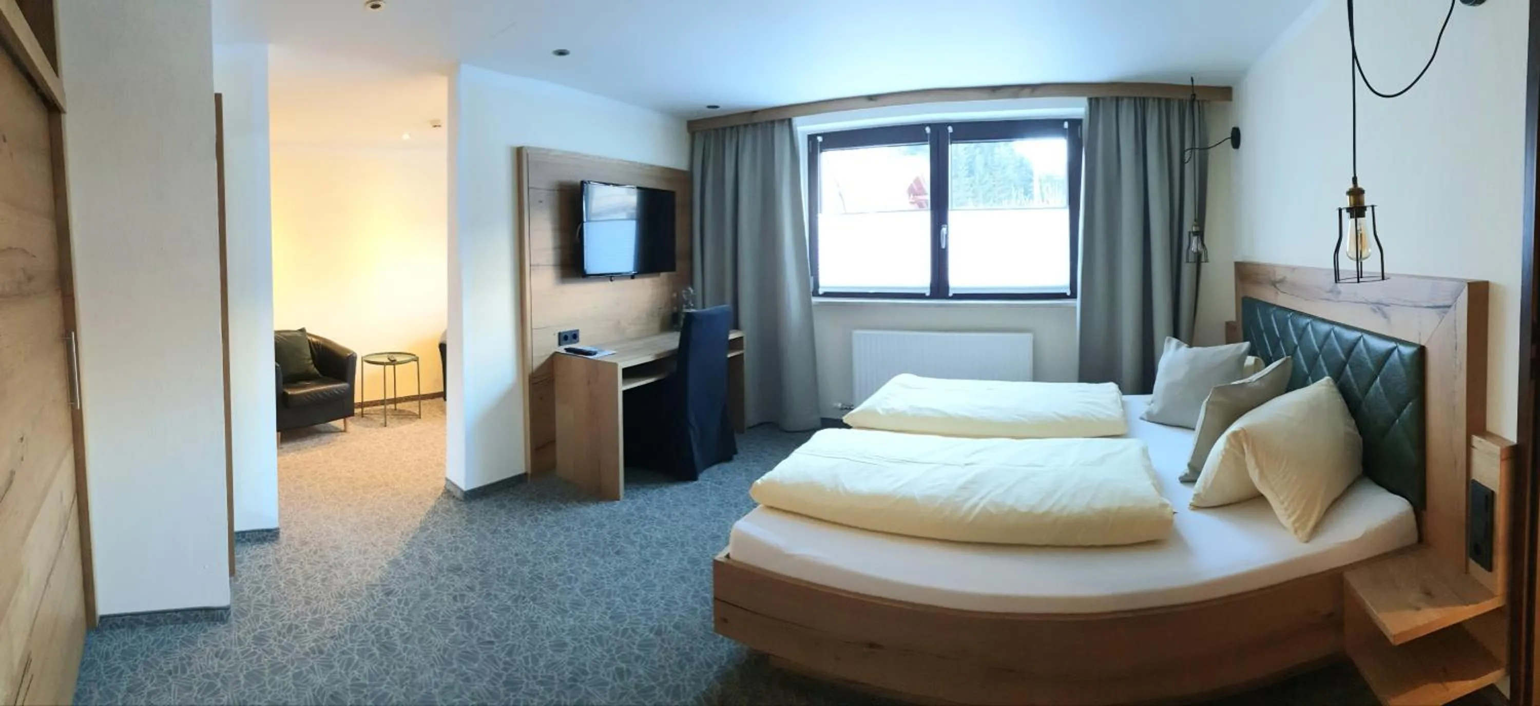 Photo of the whole room, Bed in alpenrose hotel-garni