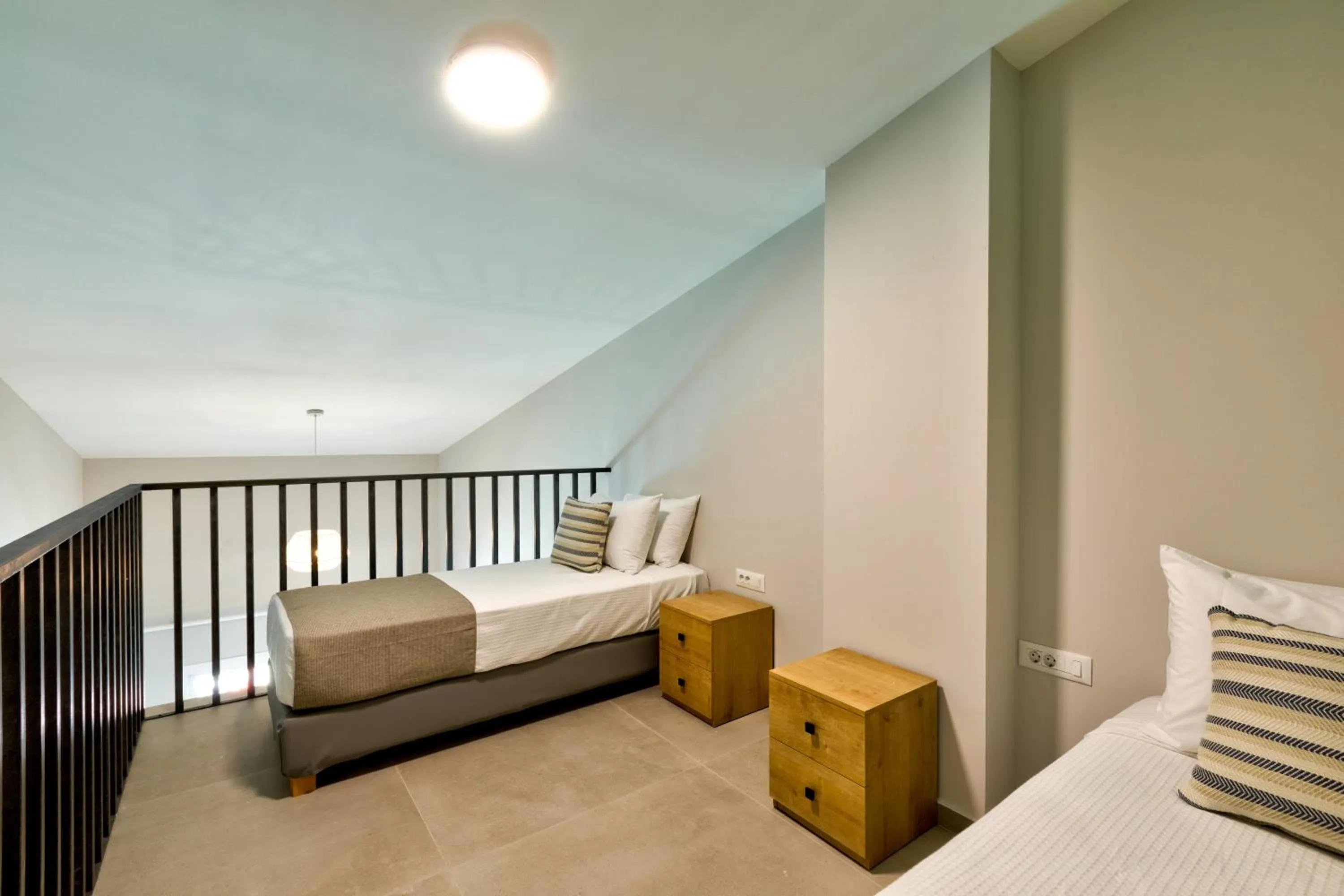 Bedroom, Bed in White Olive Premium Laganas