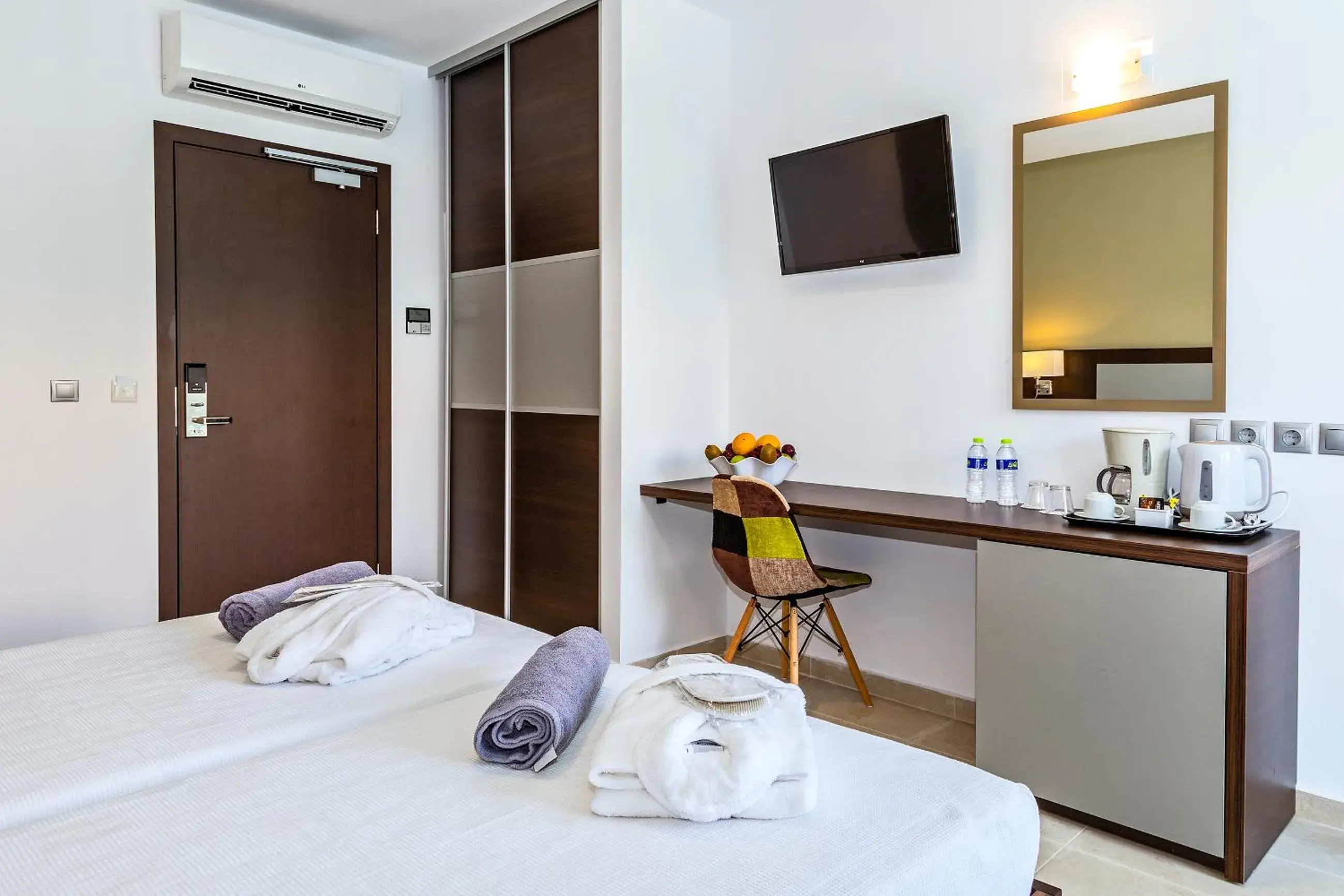 Photo of the whole room, Bed in White Olive Premium Laganas Photo of the whole room, Bed in White Olive Premium Laganas