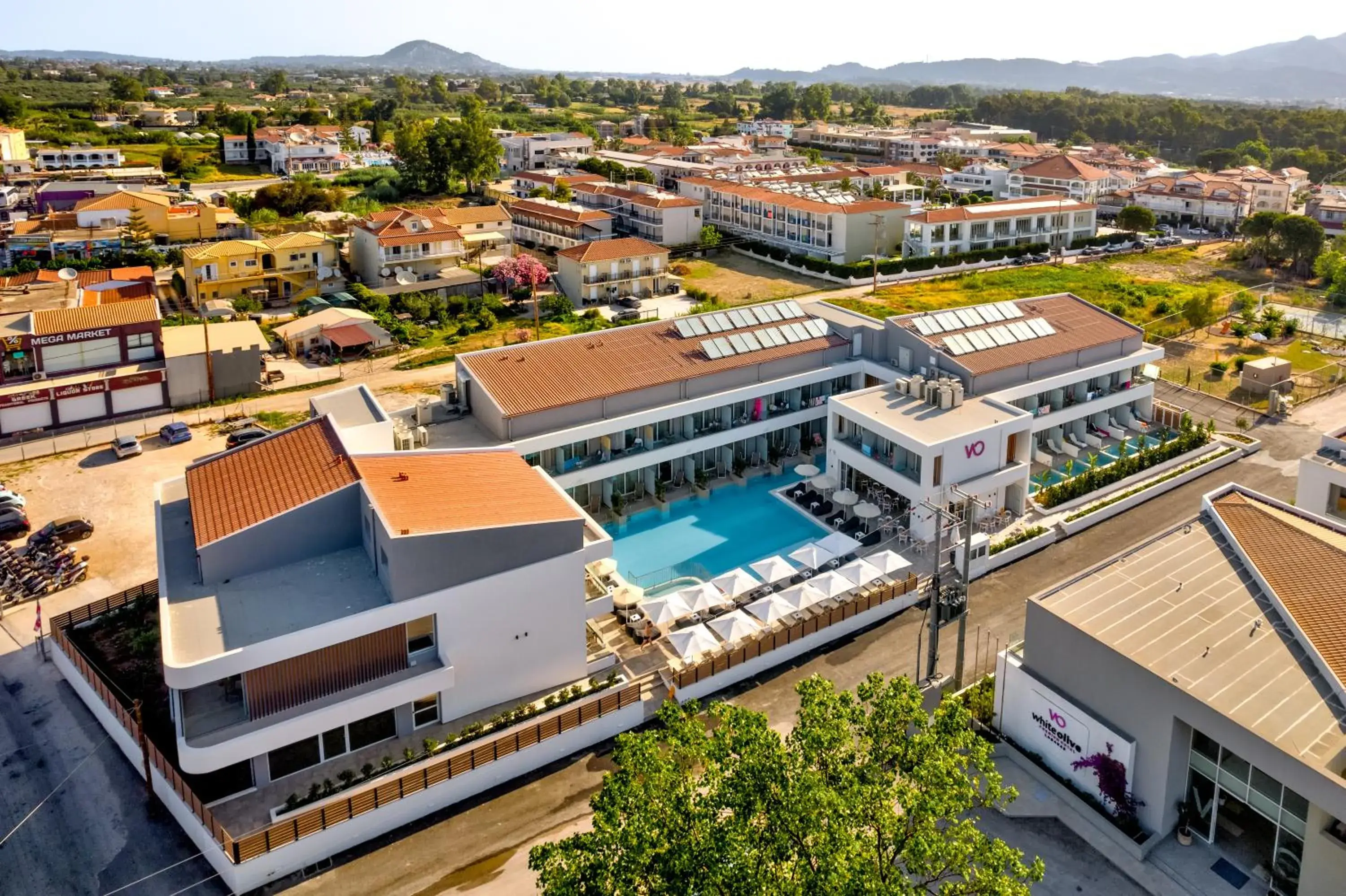 Property building in White Olive Premium Laganas Property building in White Olive Premium Laganas