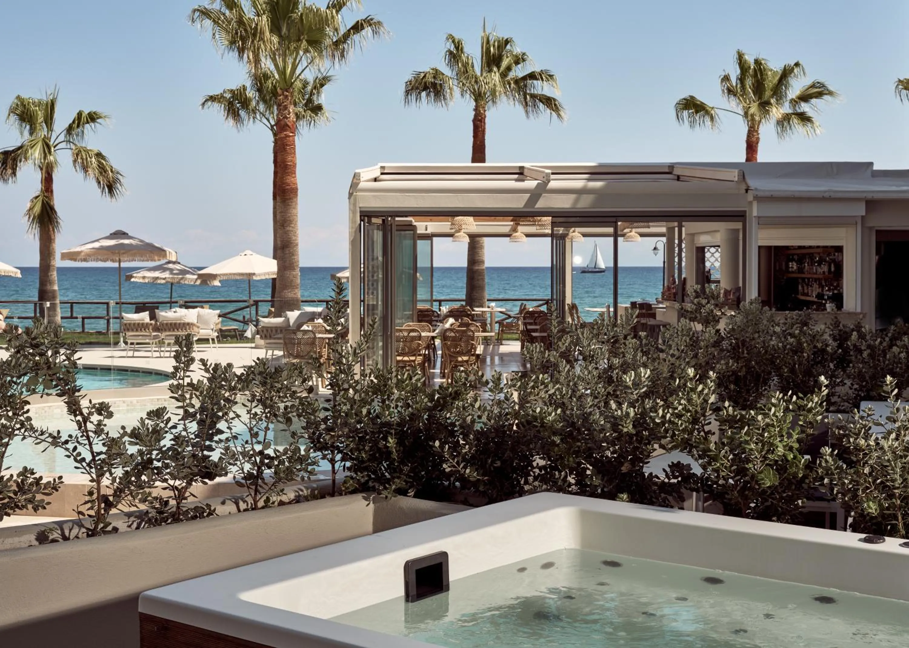 Hot Tub in Windmill Bay Hotel