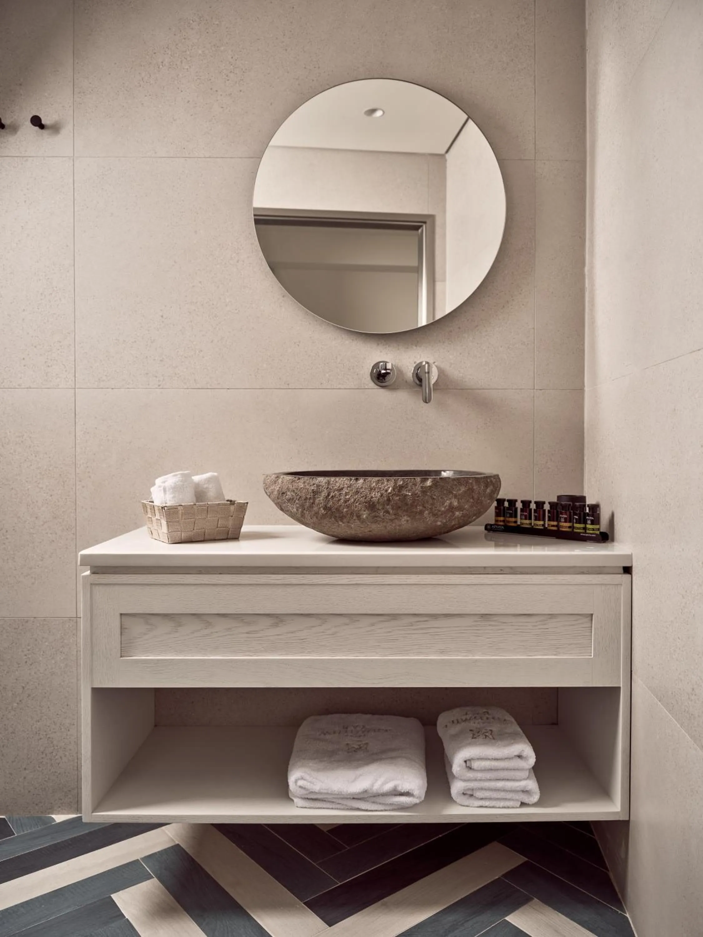 Bathroom in Windmill Bay Hotel