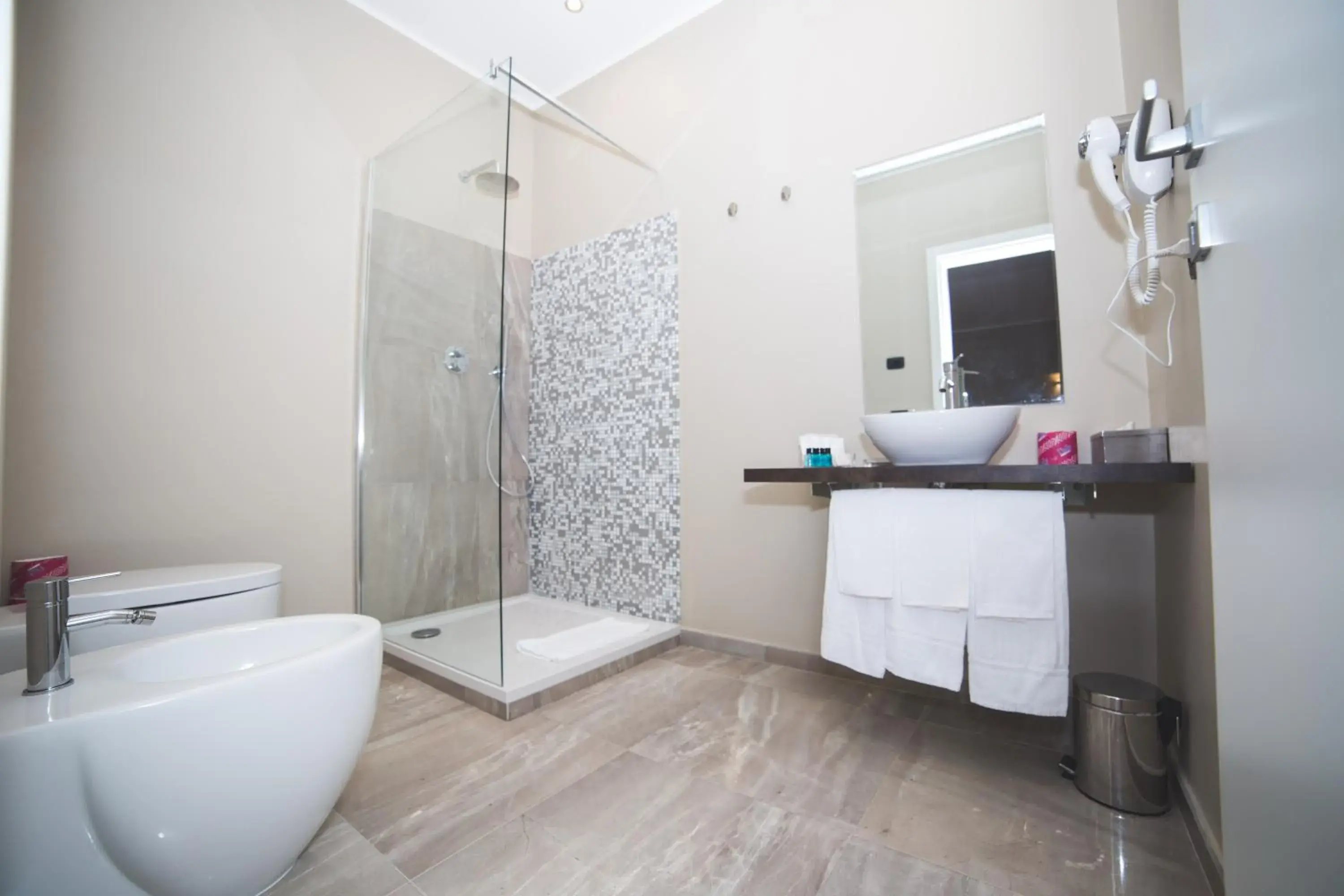 Quadruple Room in Trevi Portrait Quadruple Room in Trevi Portrait