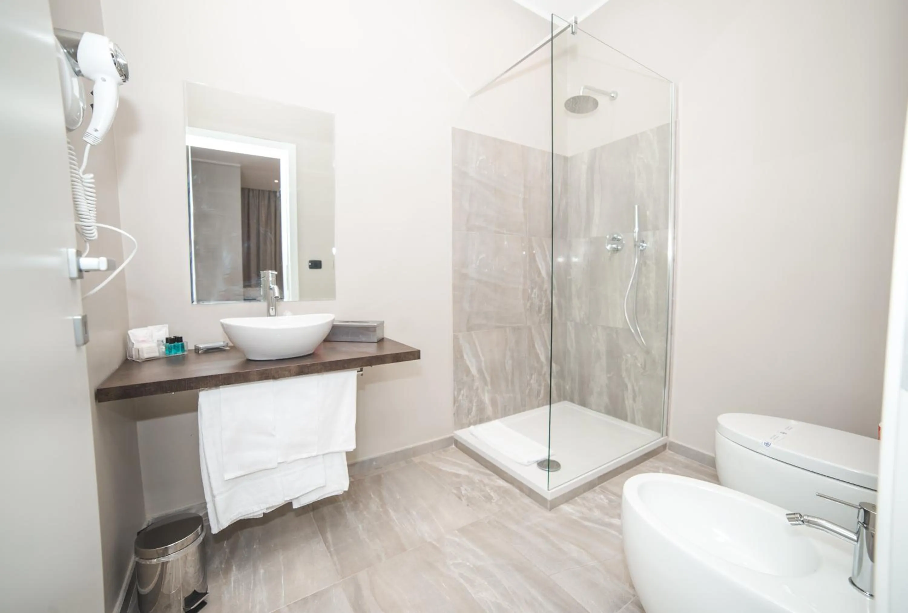 Bathroom in Trevi Portrait