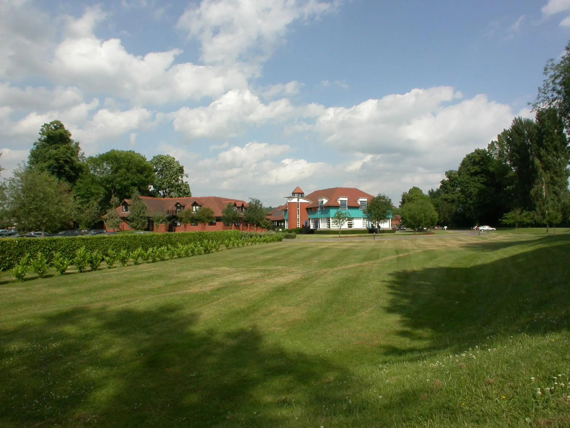 Property building in CIM Business Centre