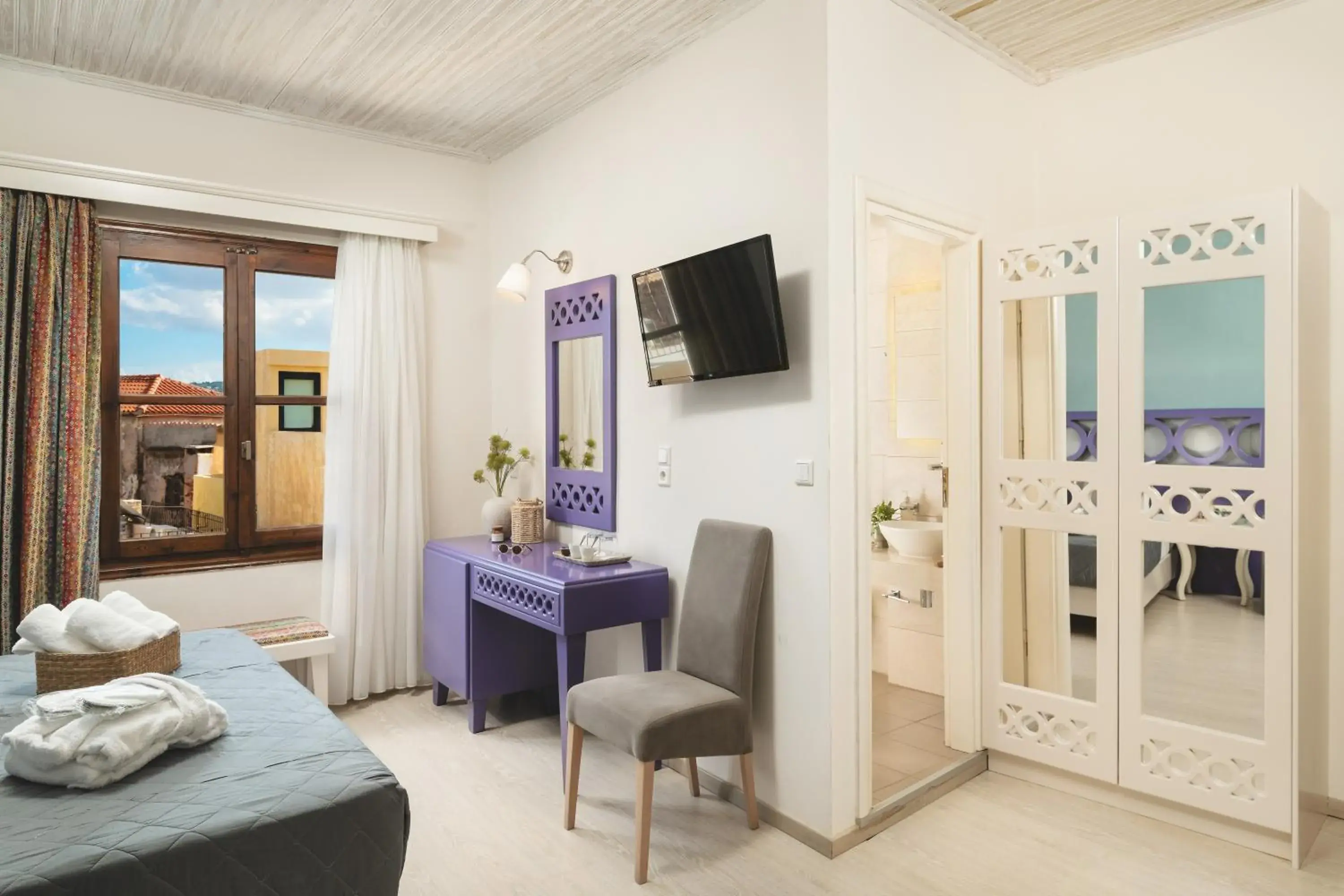 TV and multimedia, Bed in Elia Palazzo Hotel TV and multimedia, Bed in Elia Palazzo Hotel