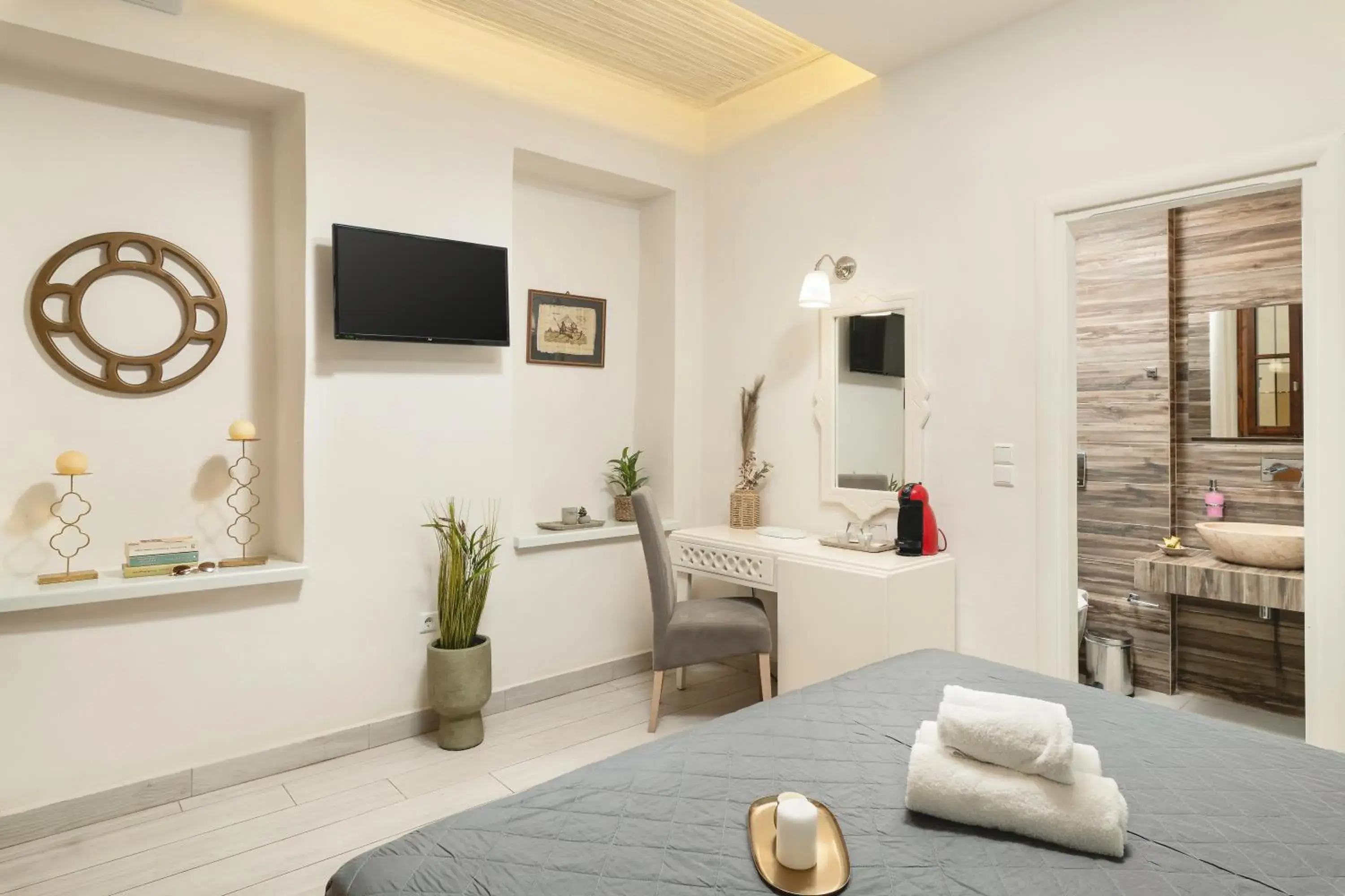 Bedroom, Bed in Elia Palazzo Hotel Bedroom, Bed in Elia Palazzo Hotel