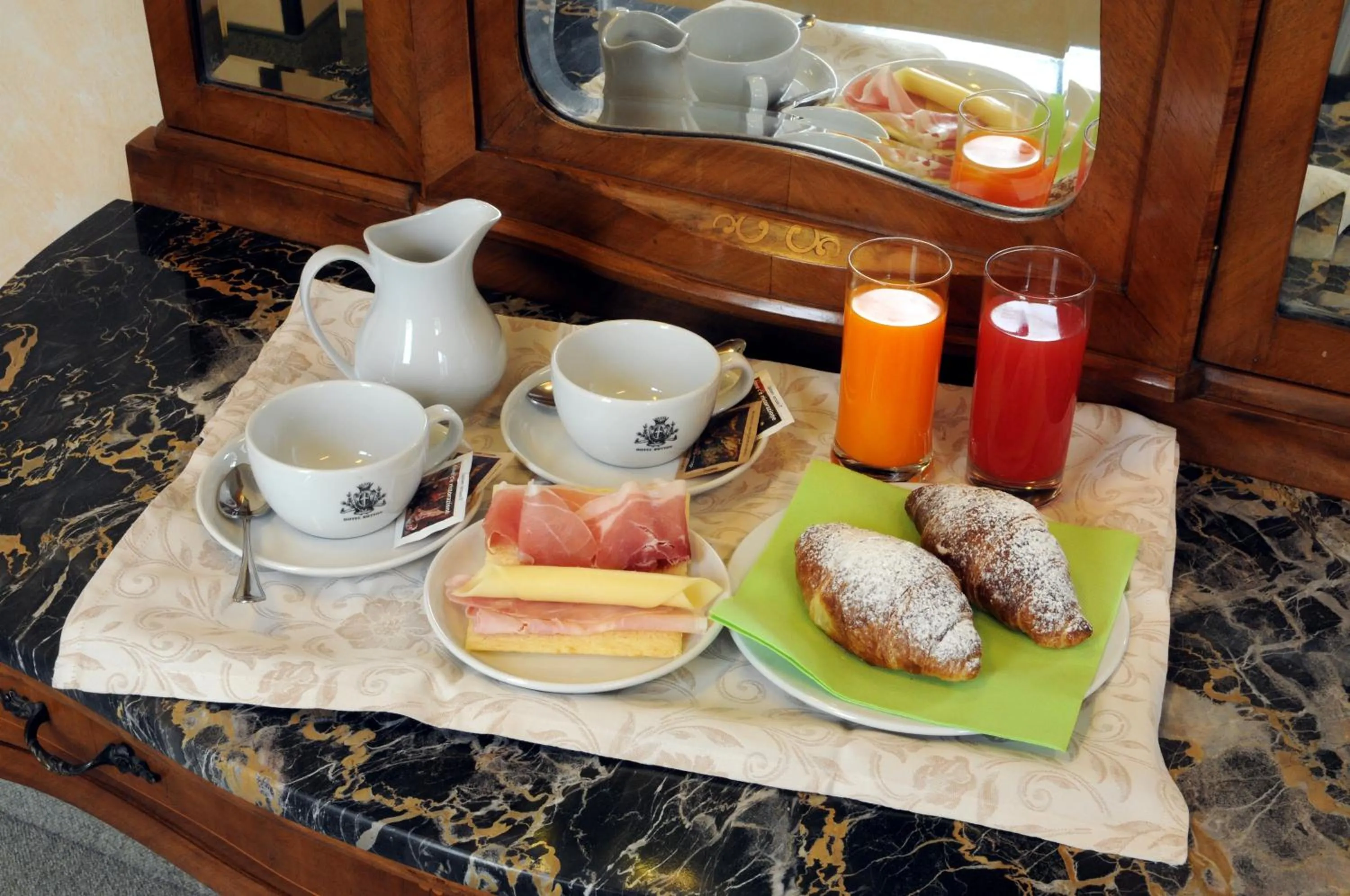 Food close-up in Hotel Button