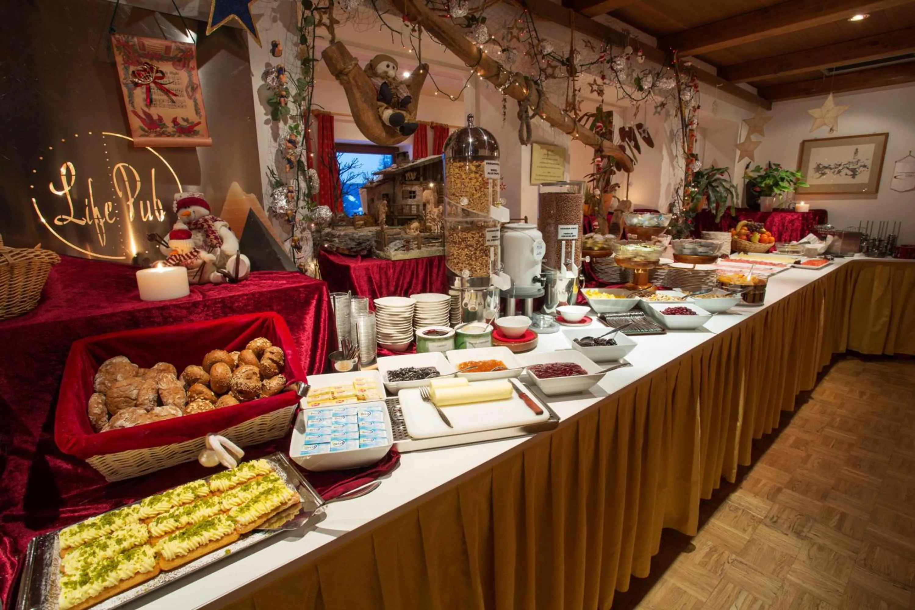 Buffet breakfast in Good Life Hotel Zirm