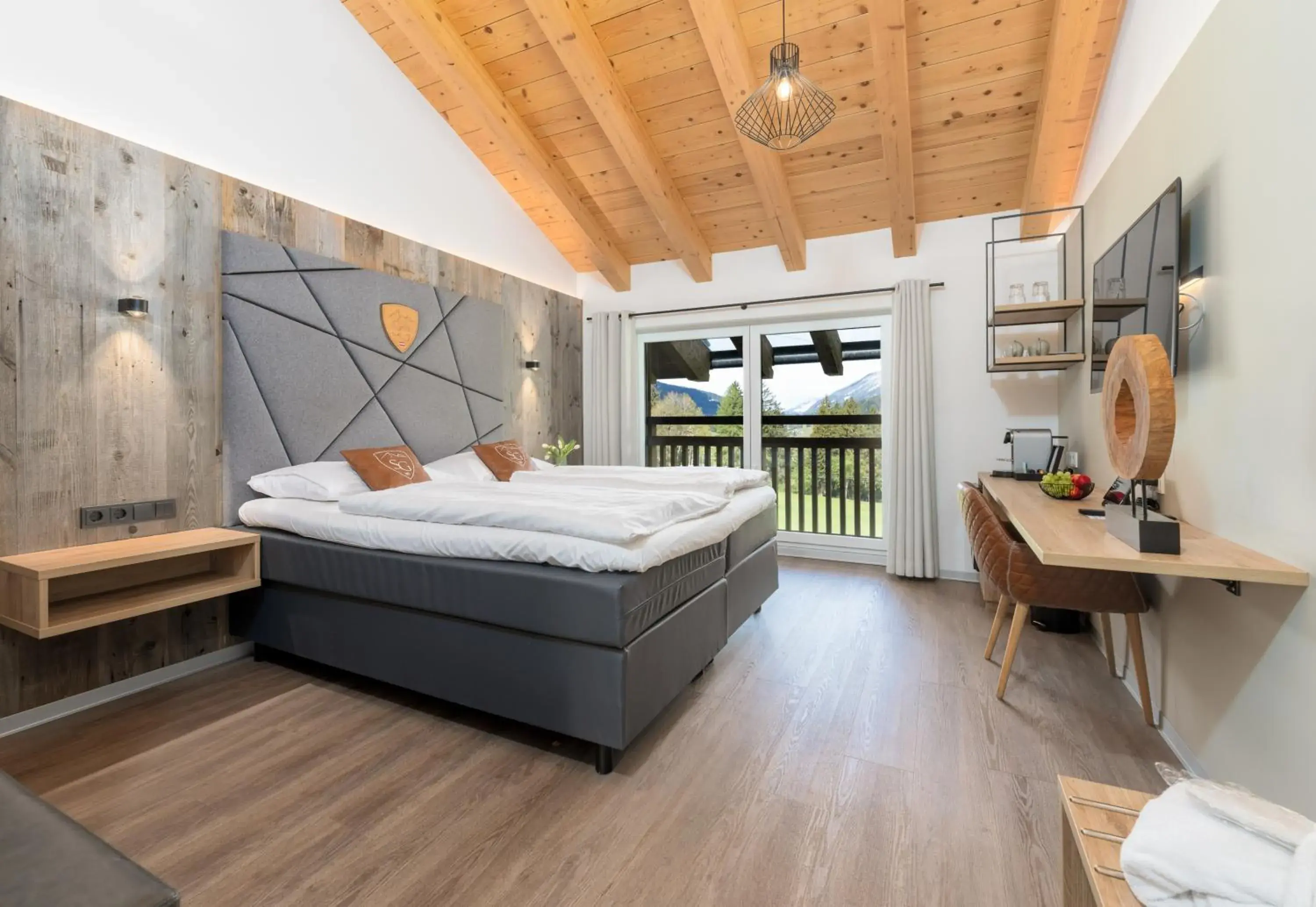 Photo of the whole room, Bed in Stockinggut by AvenidA Photo of the whole room, Bed in Stockinggut by AvenidA