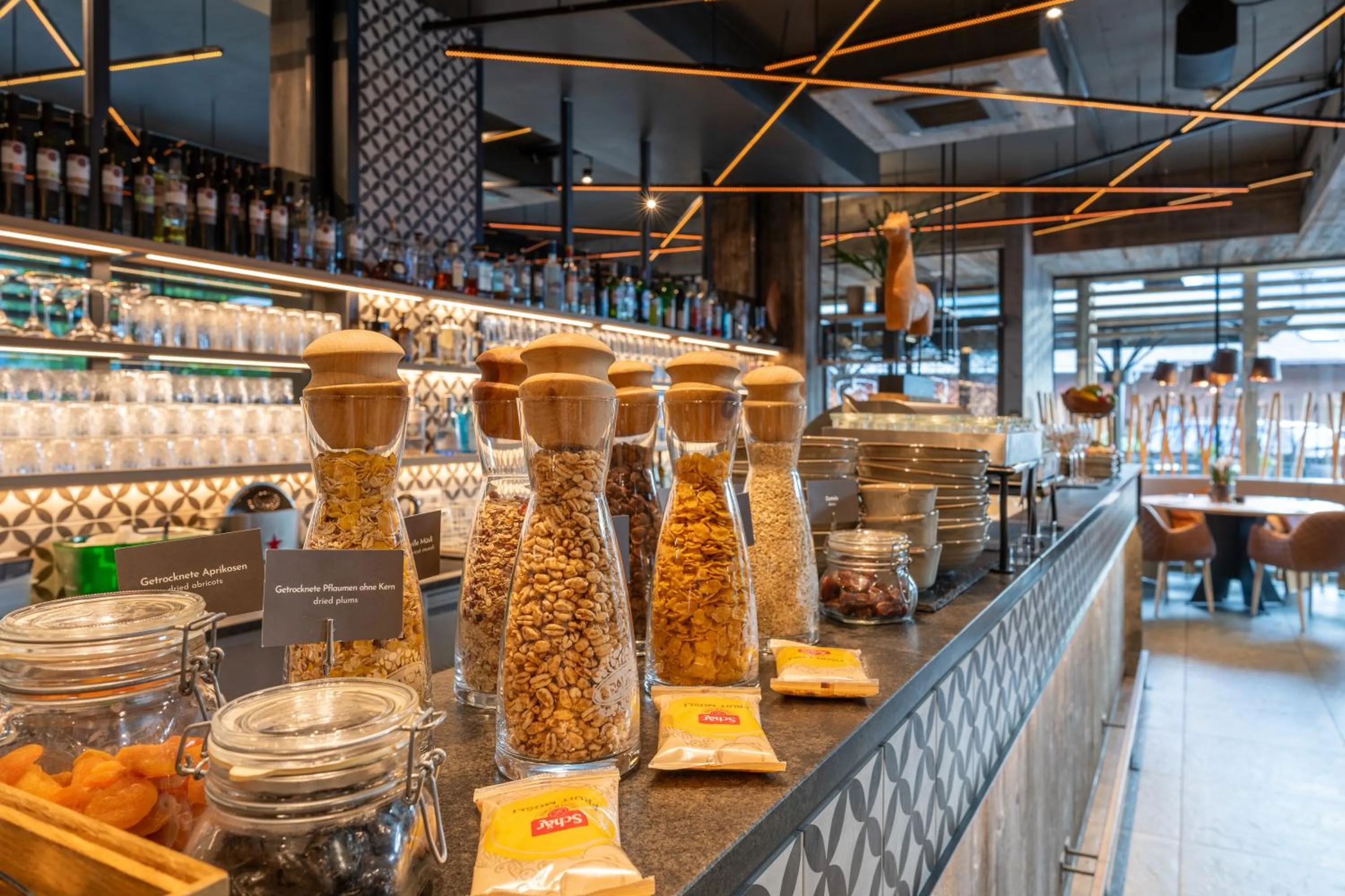 Buffet breakfast in Stockinggut by AvenidA